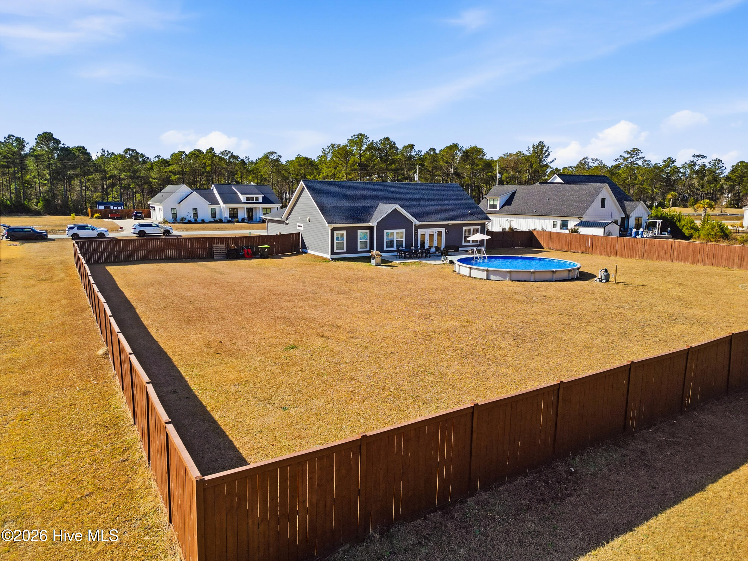 100551617 | Photo 43