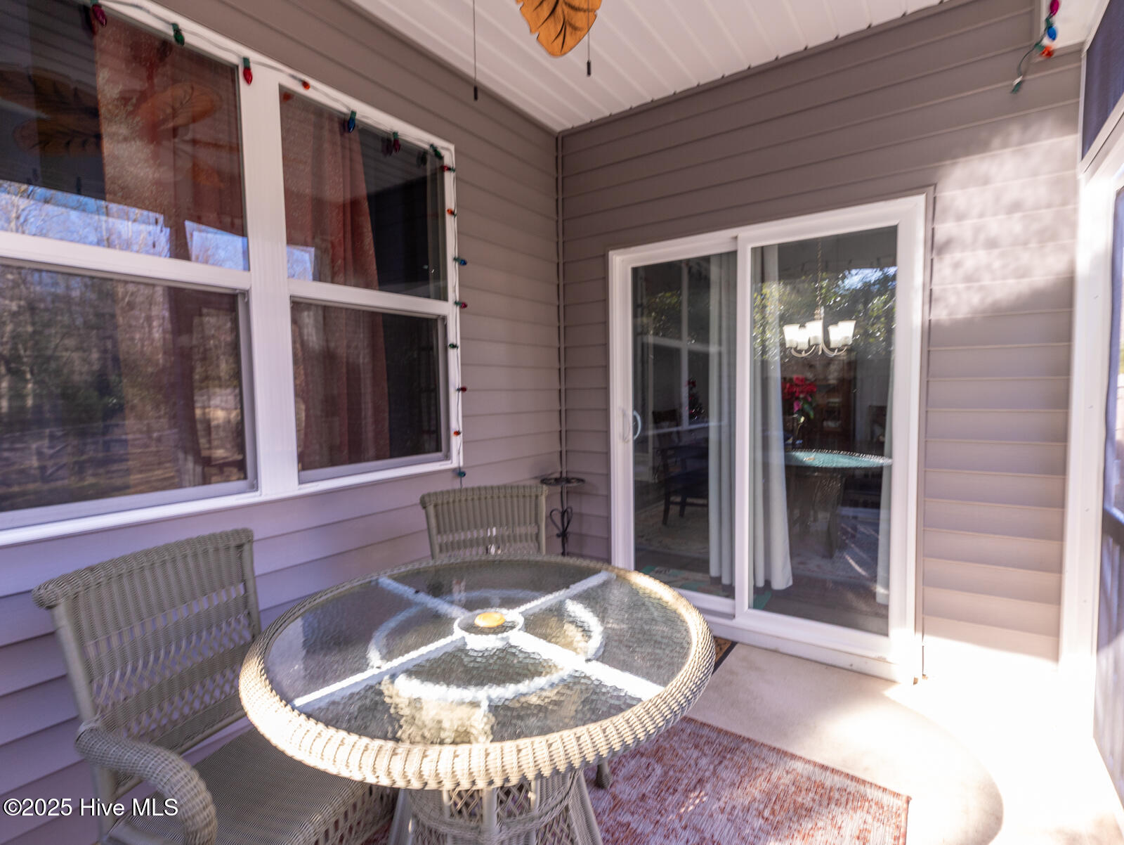 100546728 | Photo 26