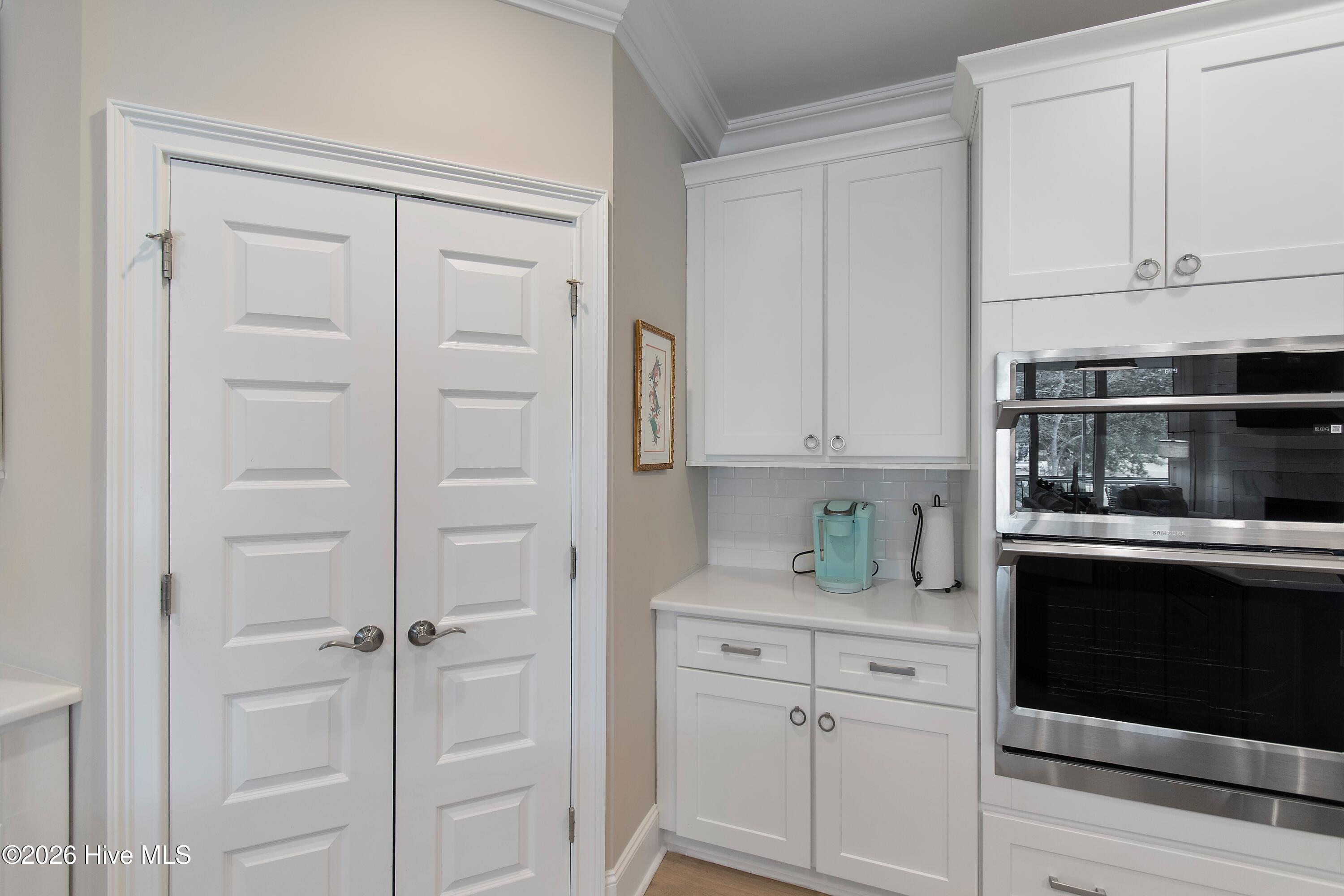 100556755 | Photo 11