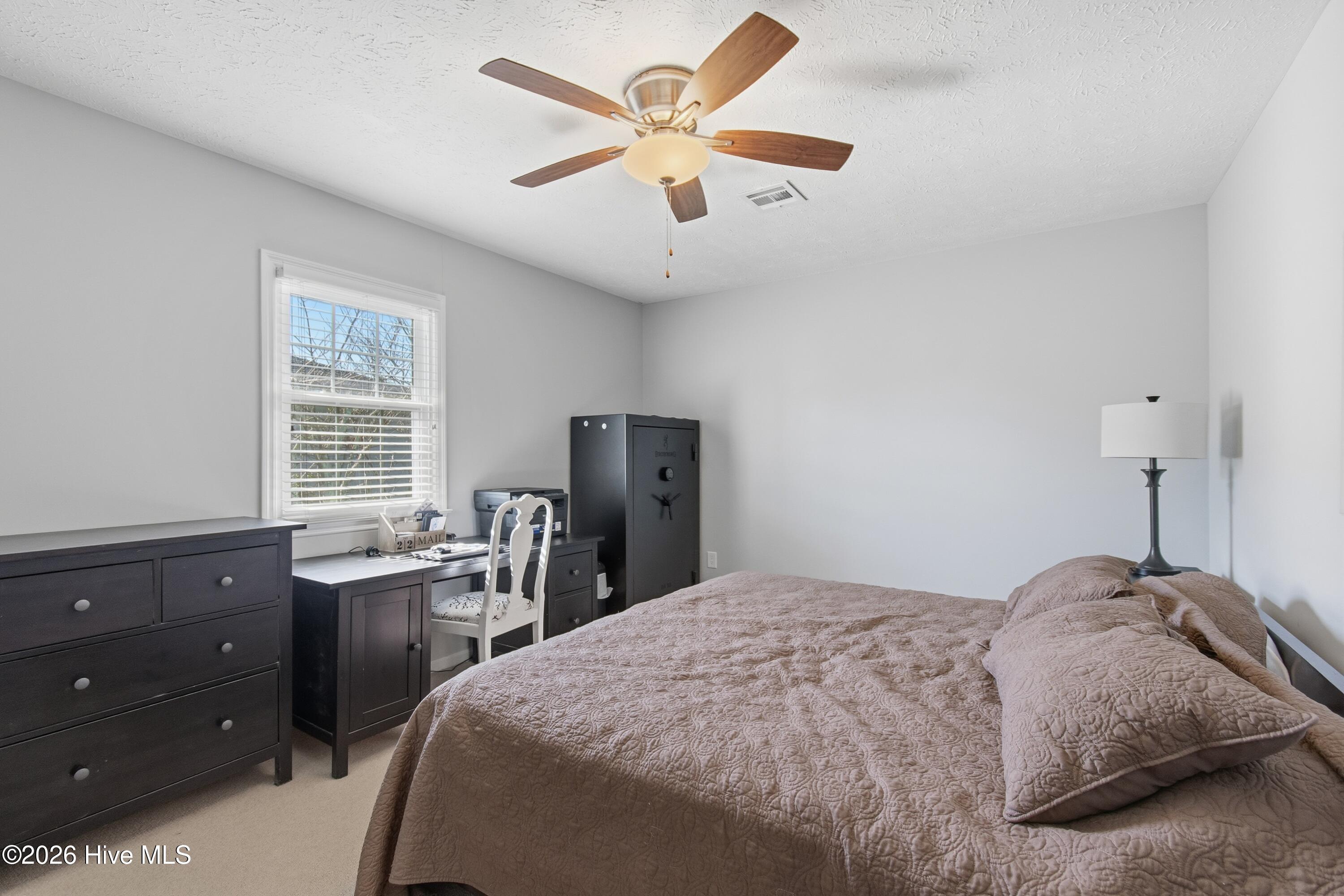 100550998 | Photo 34