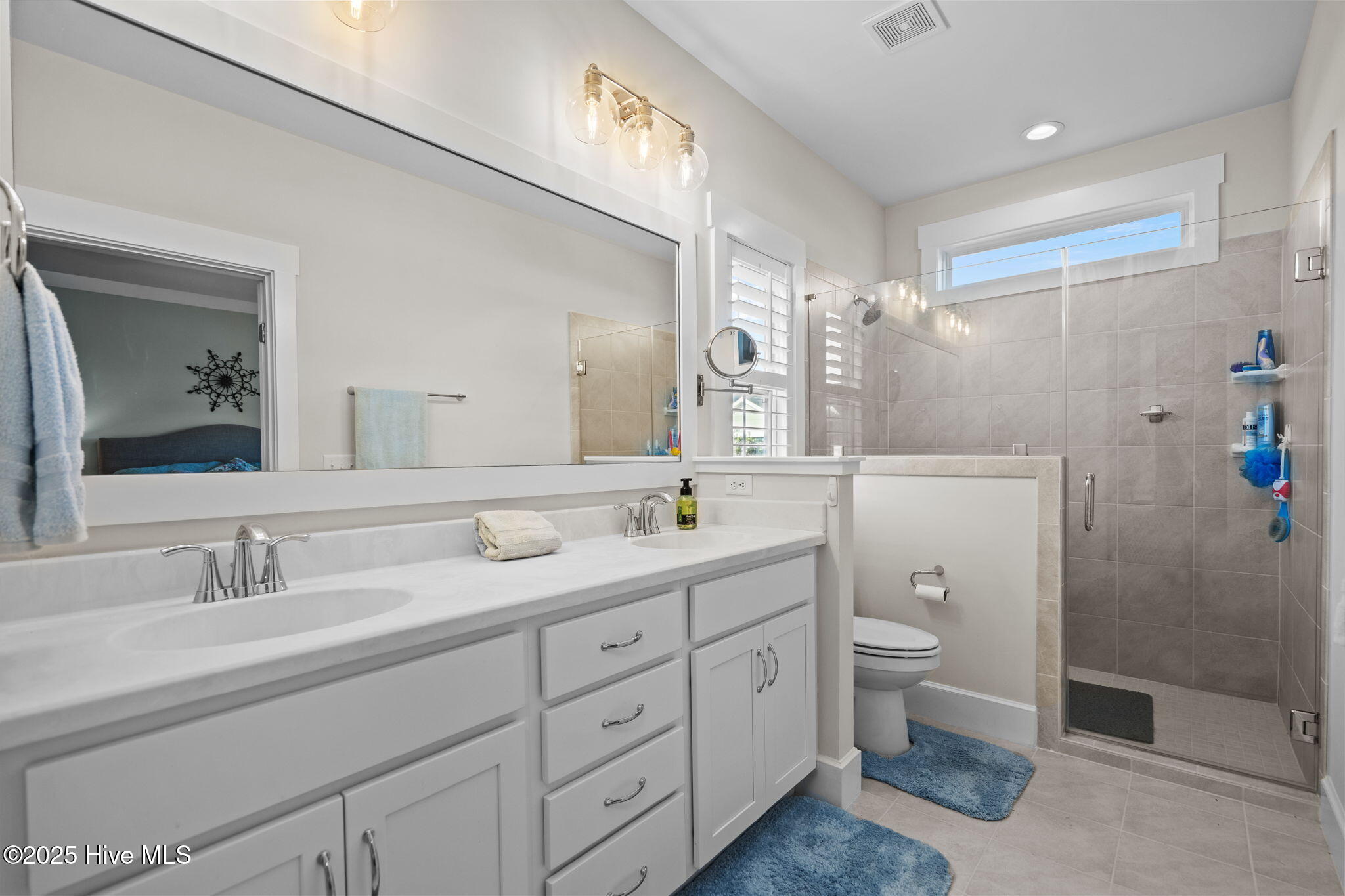 100537659 | Photo 27