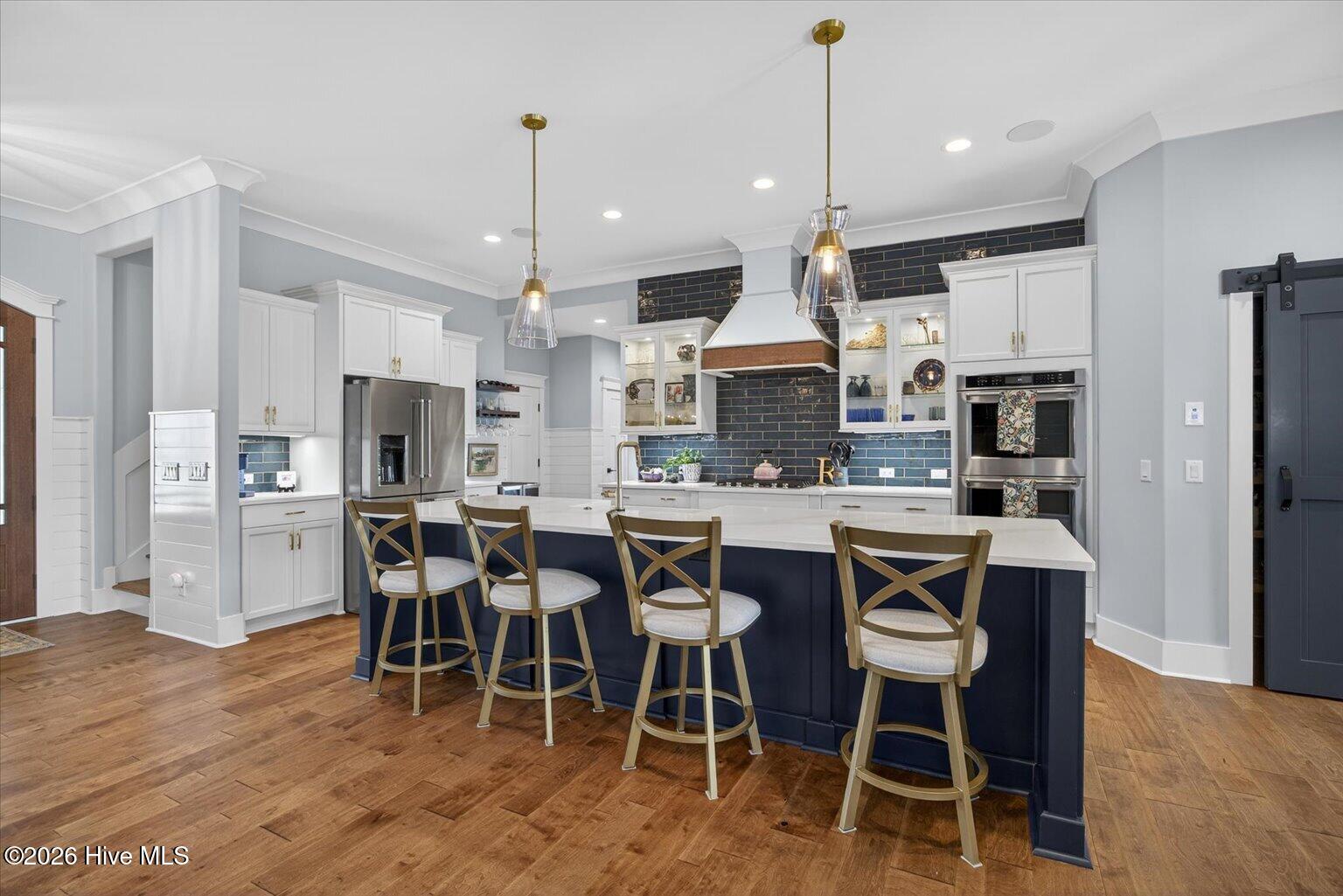 100566266 | Photo 16