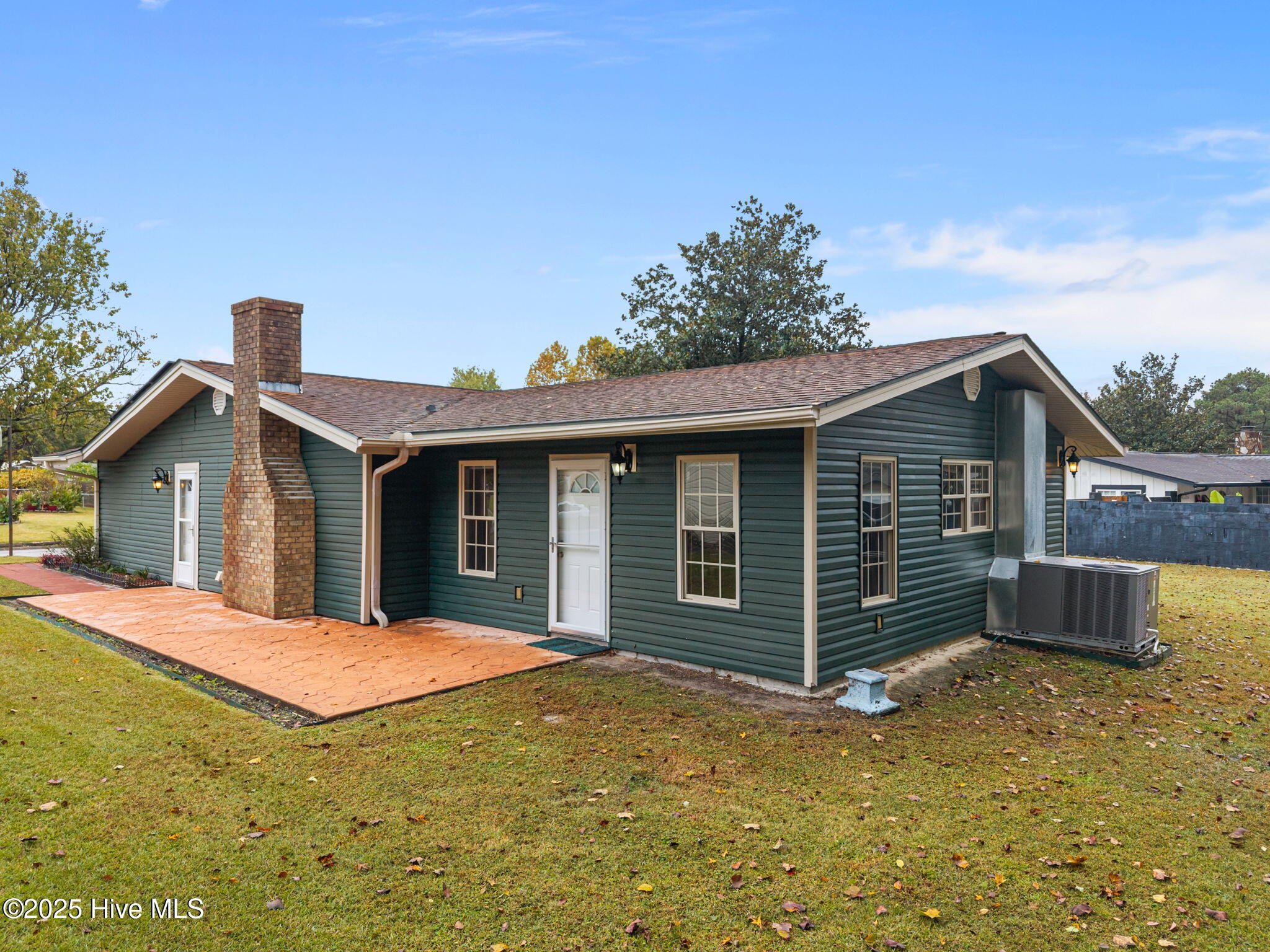 100538869 | Photo 30