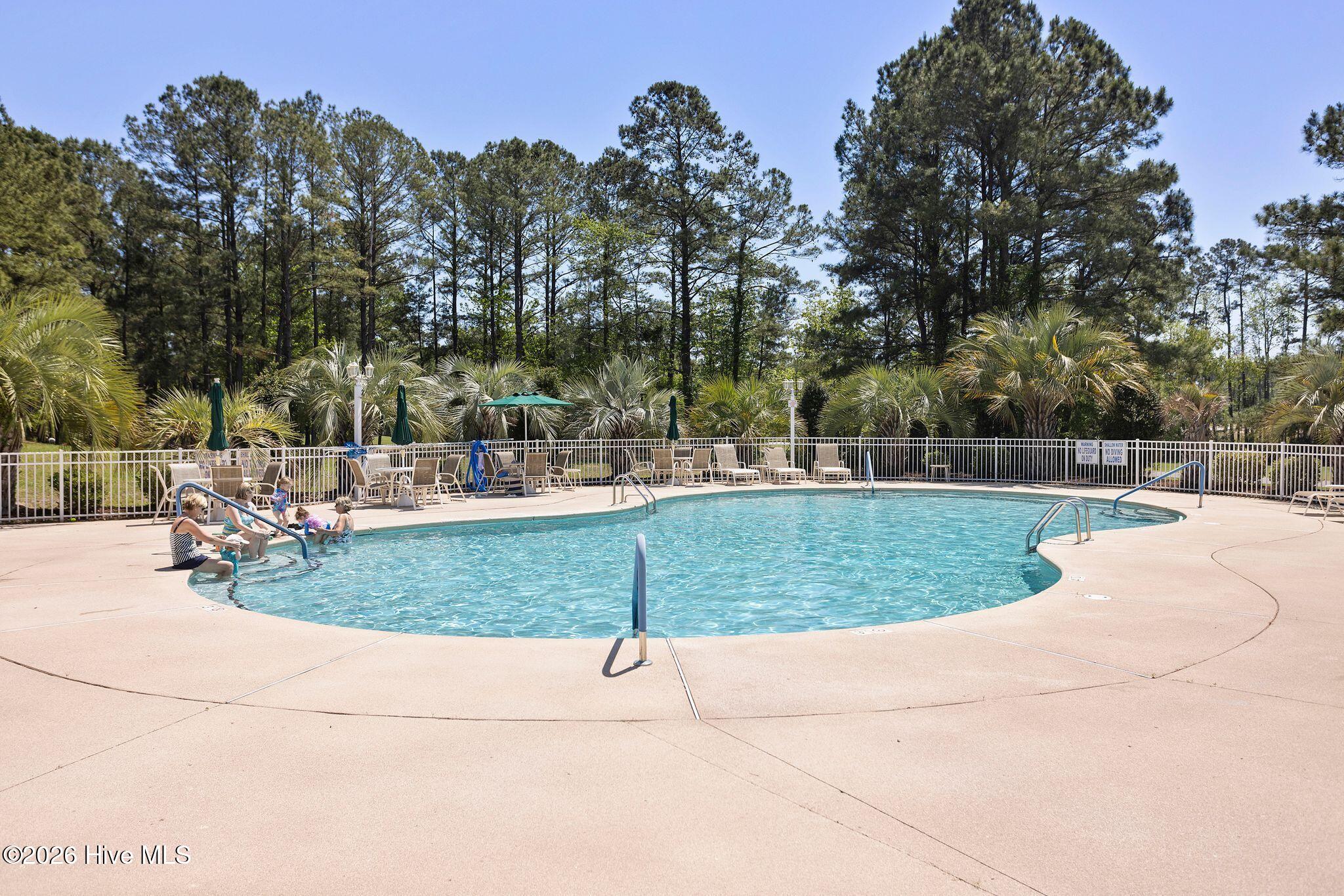 100560639 | Photo 68