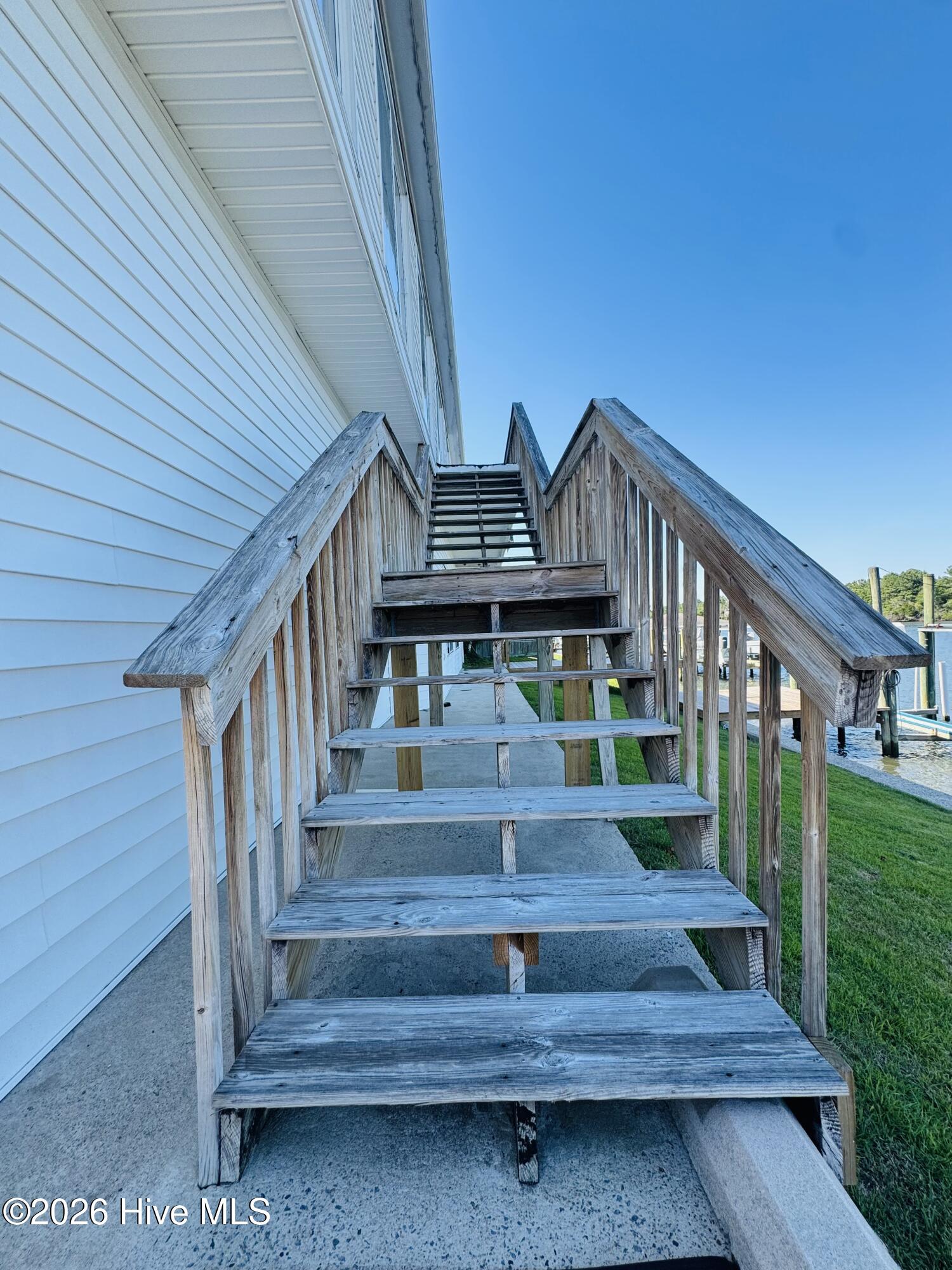 Exterior photo of 888 Seagate Drive, Newport, NC 28570. MLS: 100582922
