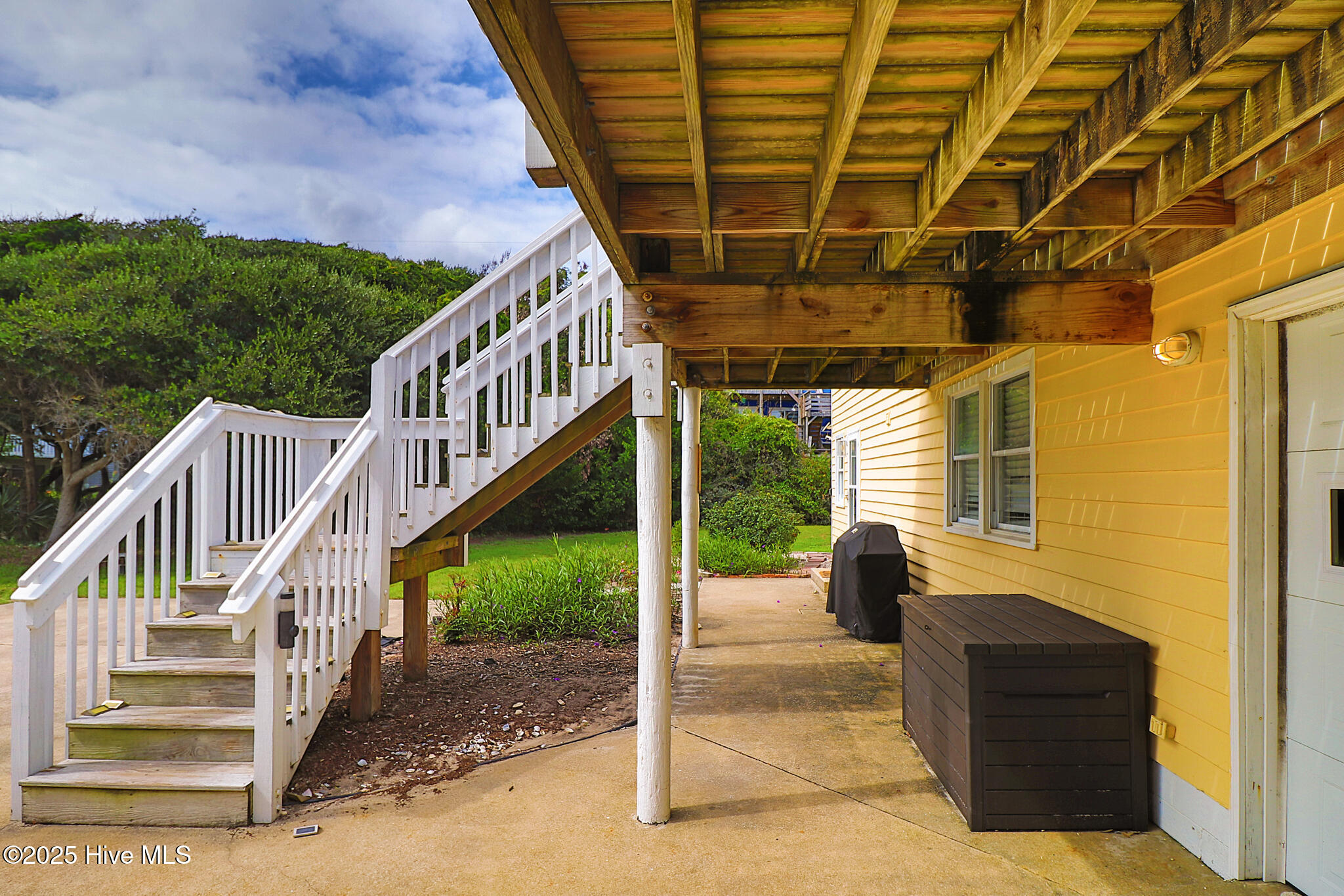 100527418 | Photo 34