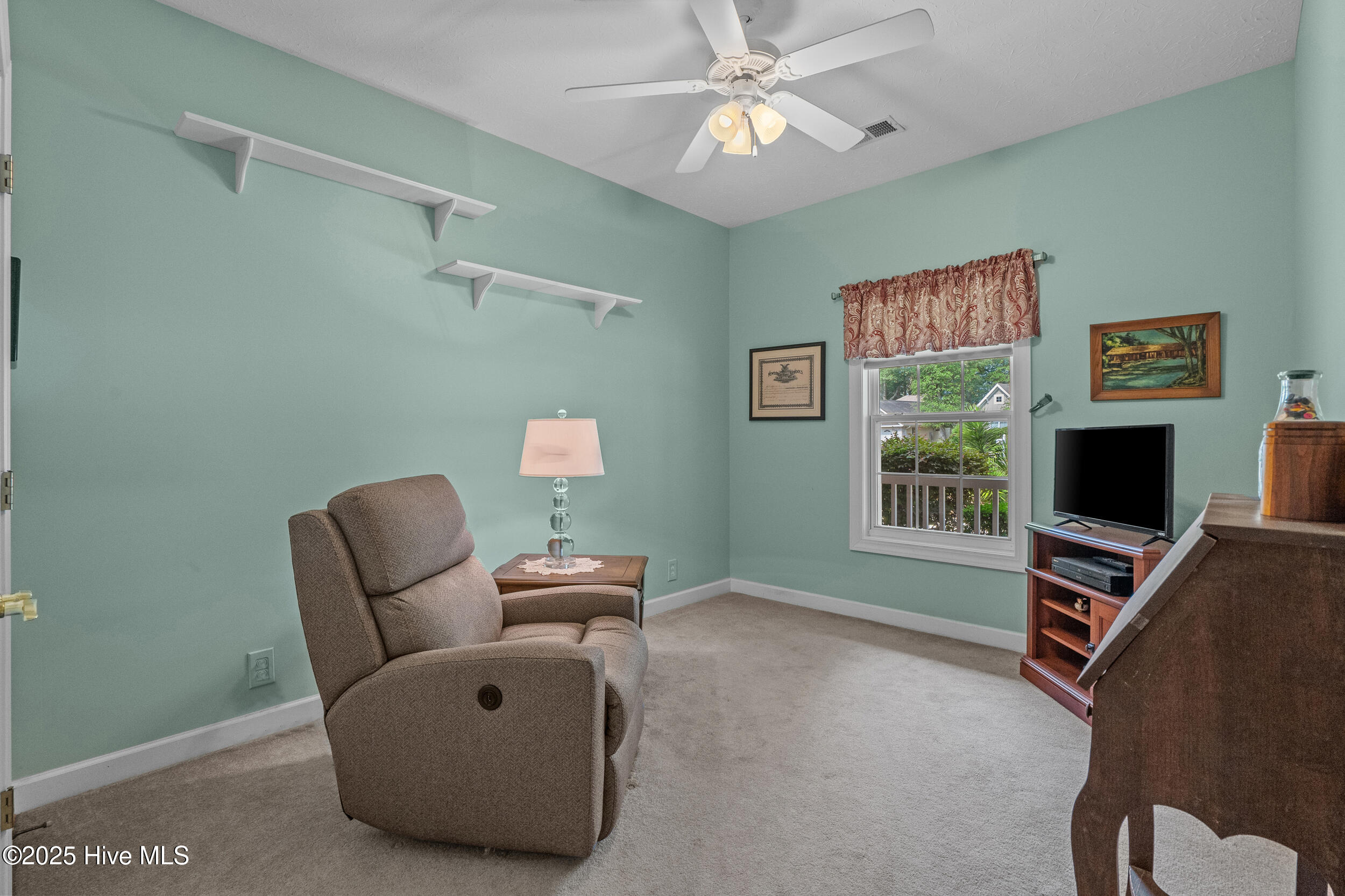 100508973 | Photo 33