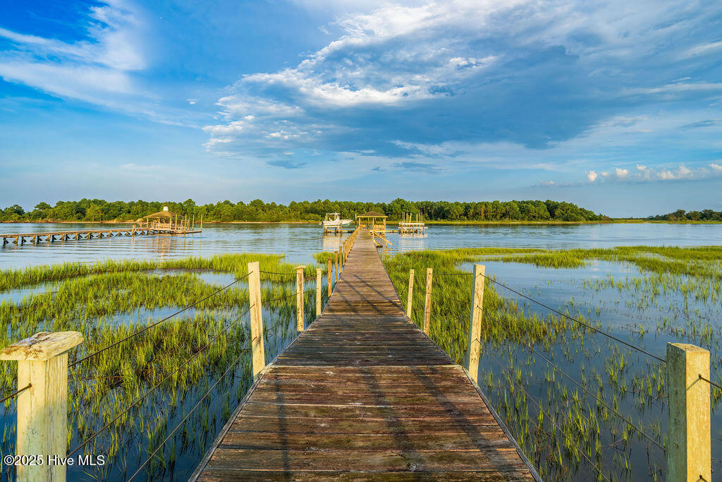 100521918 | Photo 13