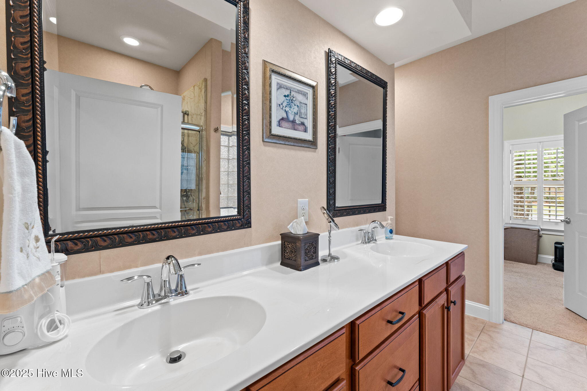 100515230 | Photo 21