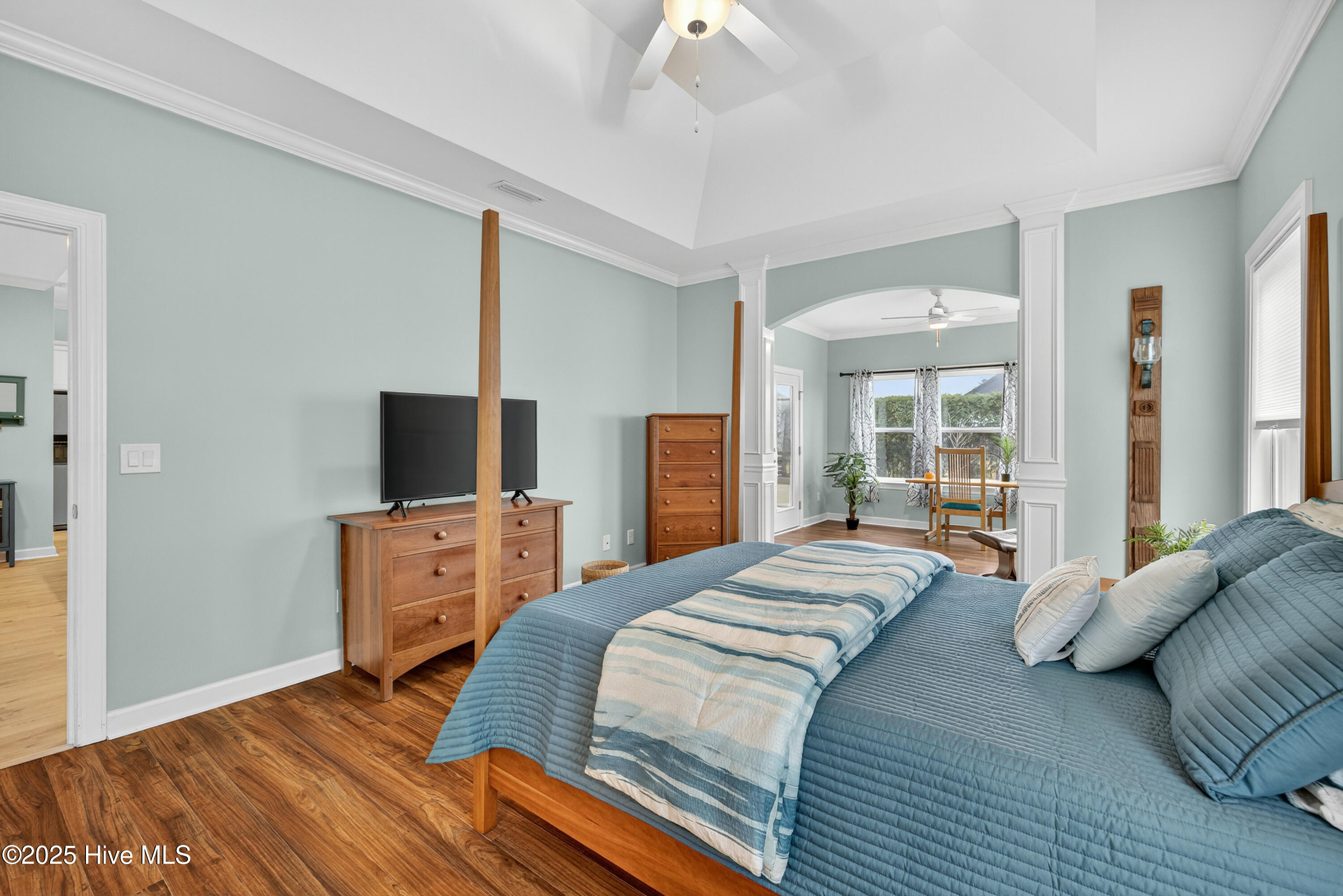 100537739 | Photo 19