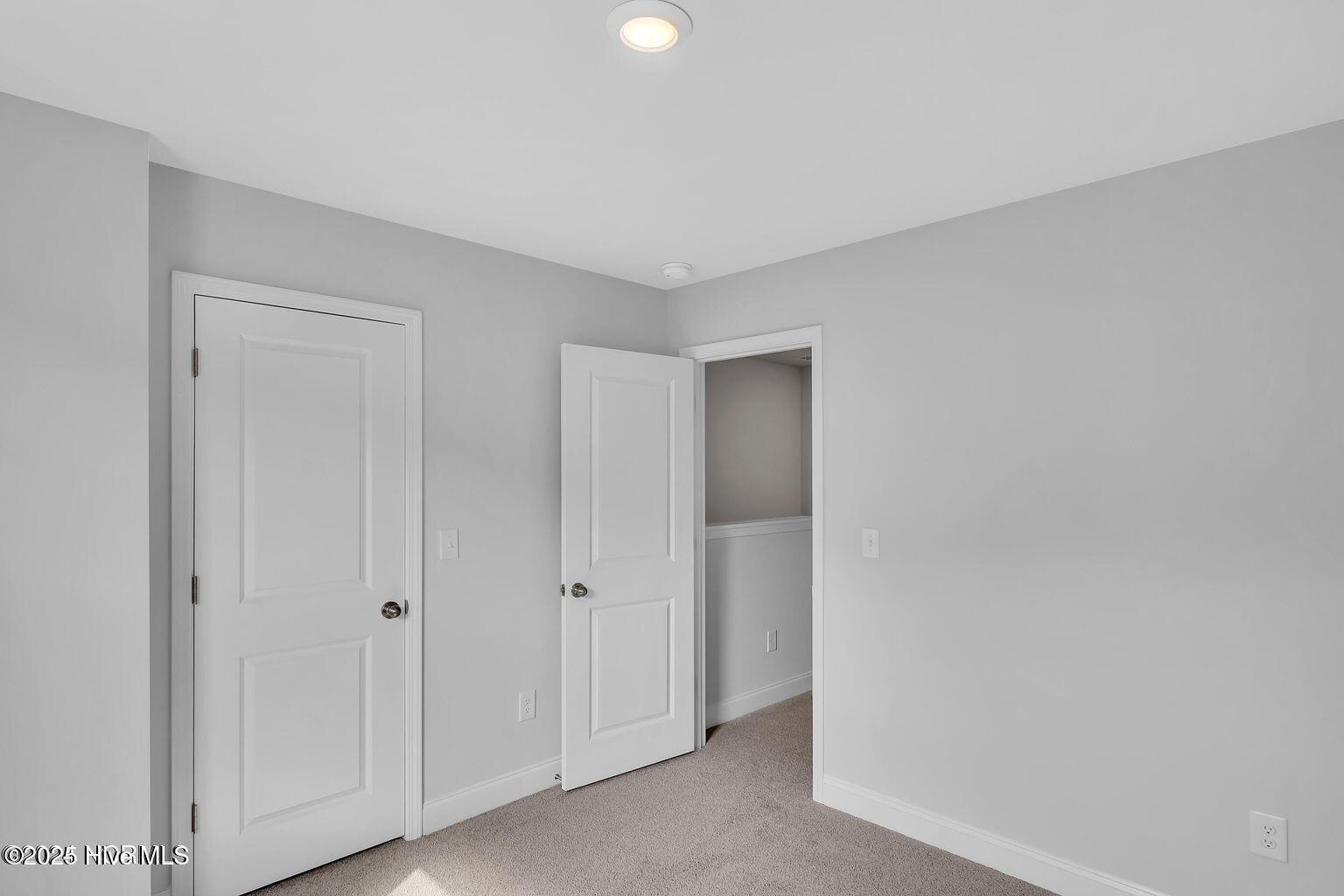 100568306 | Photo 12