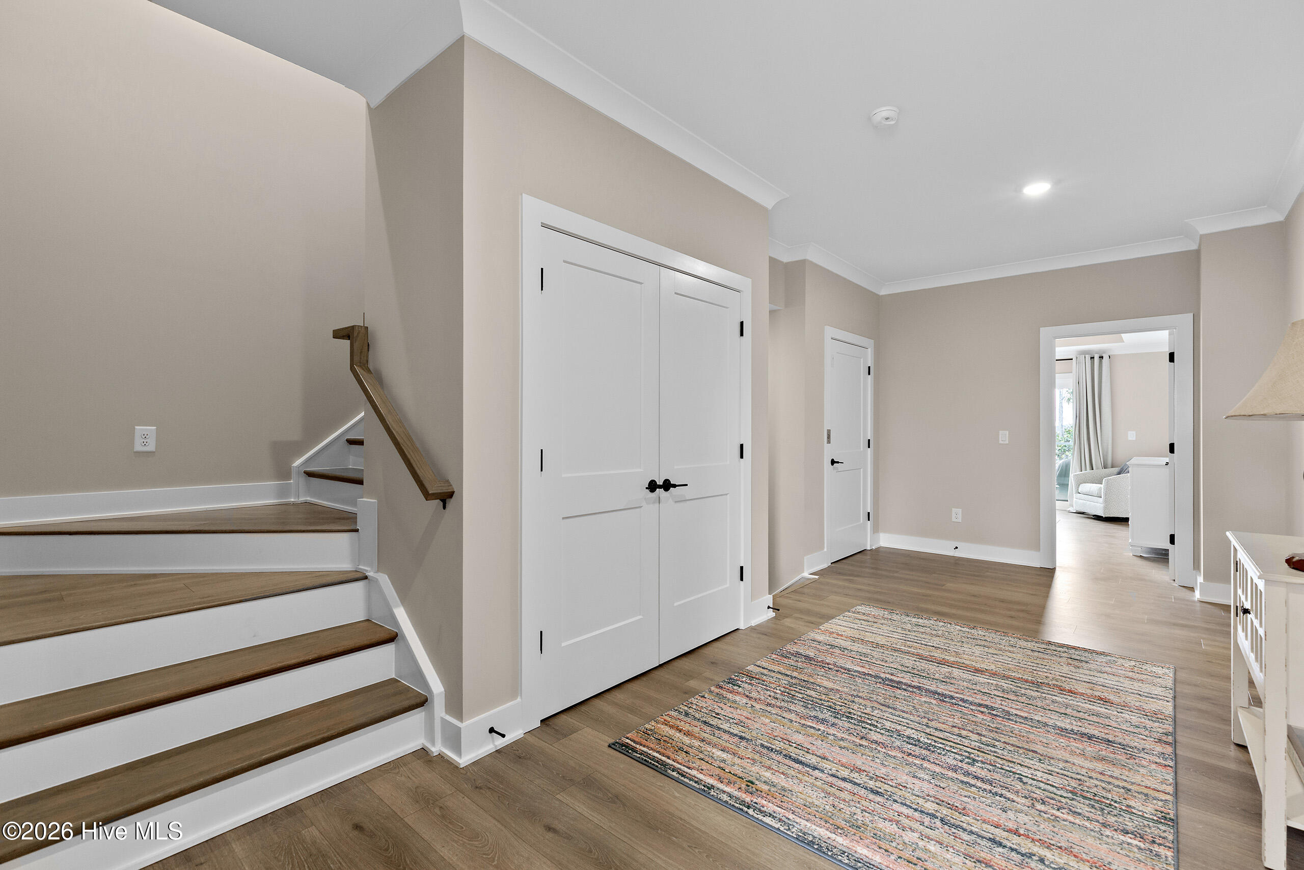 100563450 | Photo 32