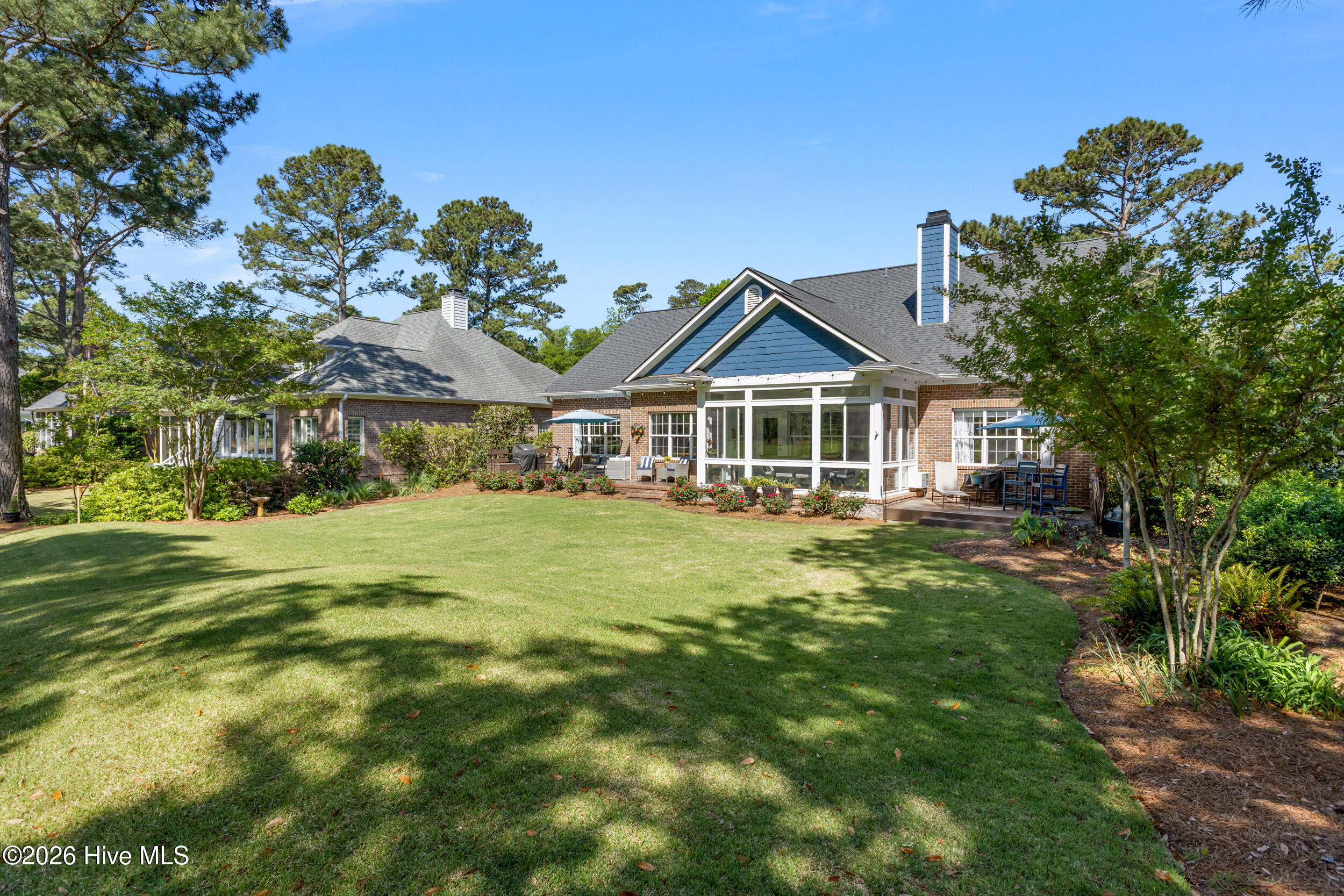 100569489 | Photo 47