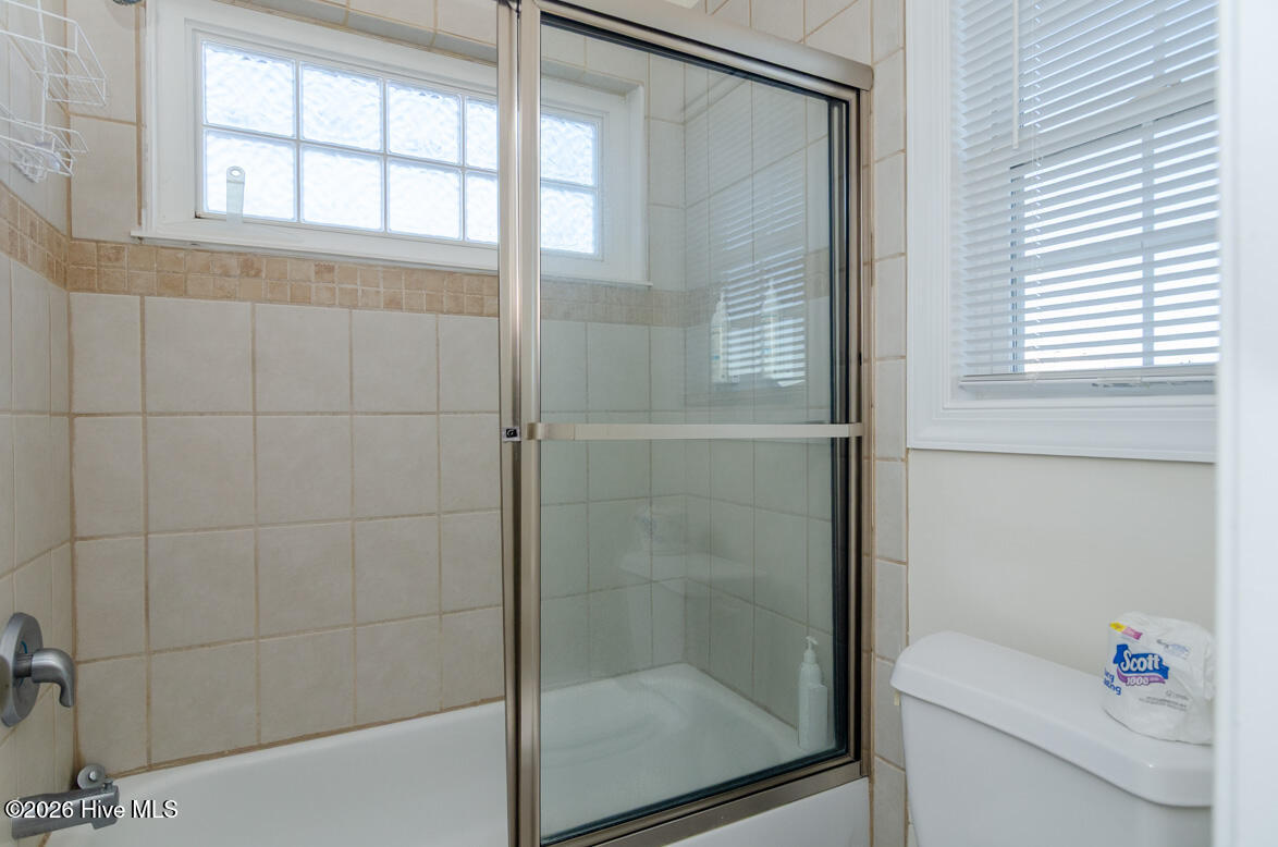 100550509 | Photo 44