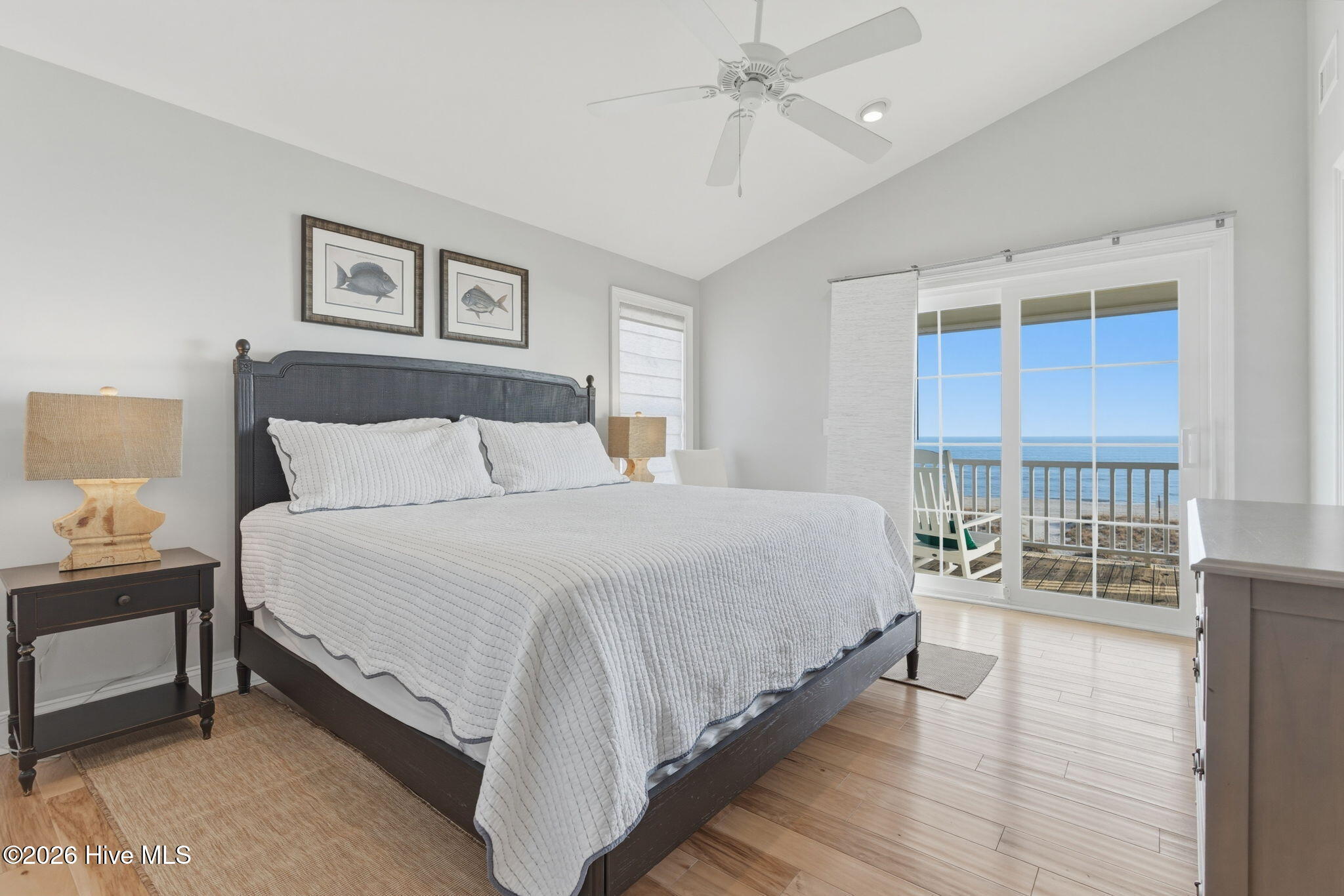 100555473 | Photo 38