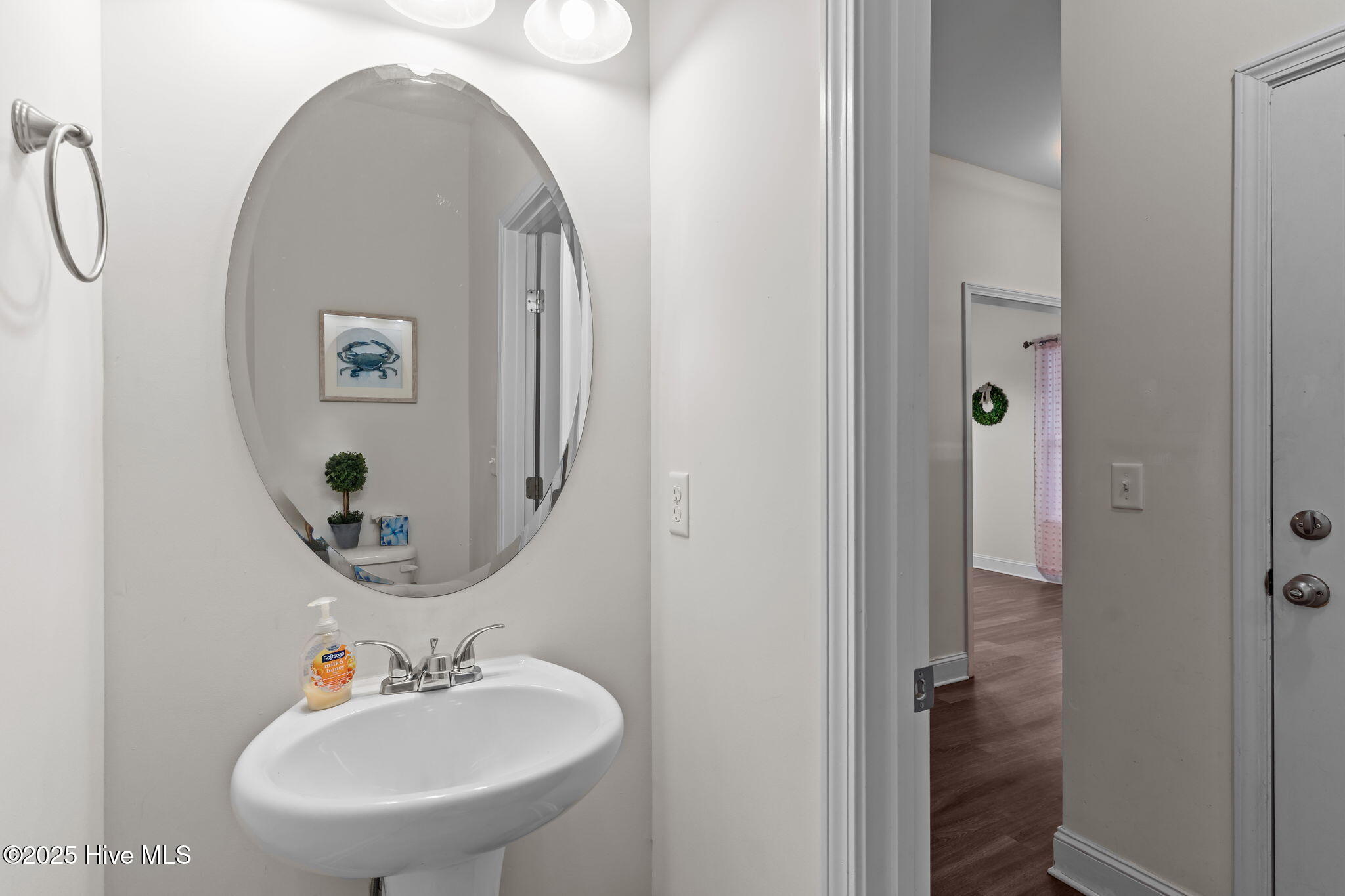 100537079 | Photo 26