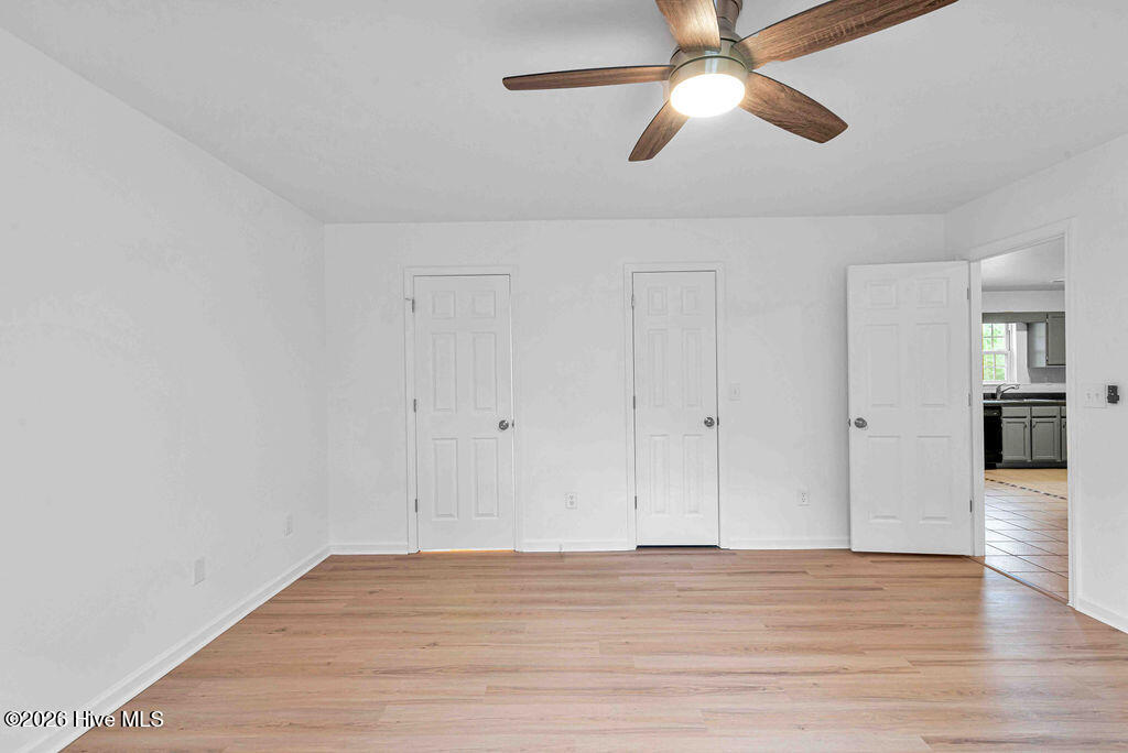 100557363 | Photo 19