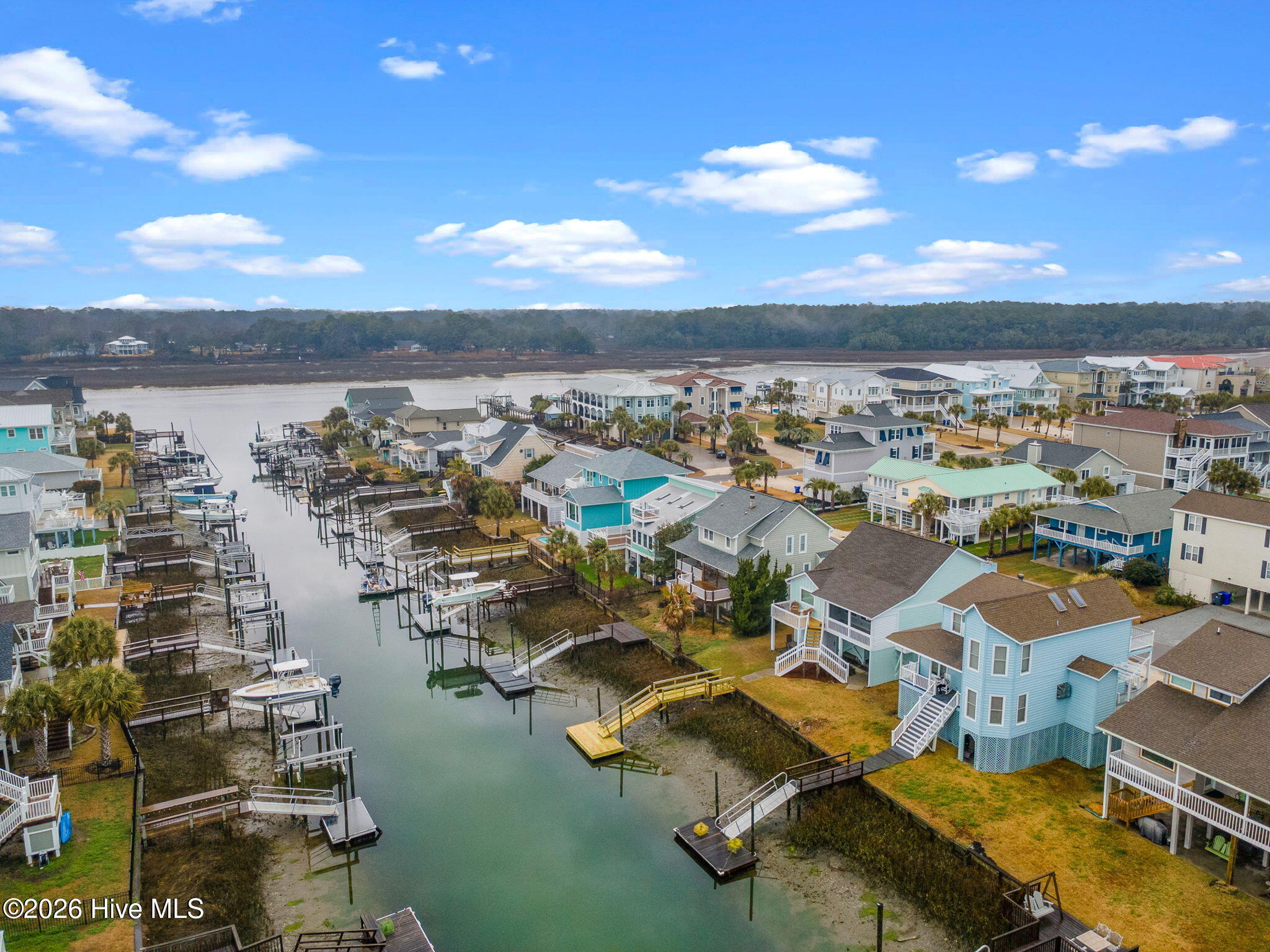 100557260 | Photo 66