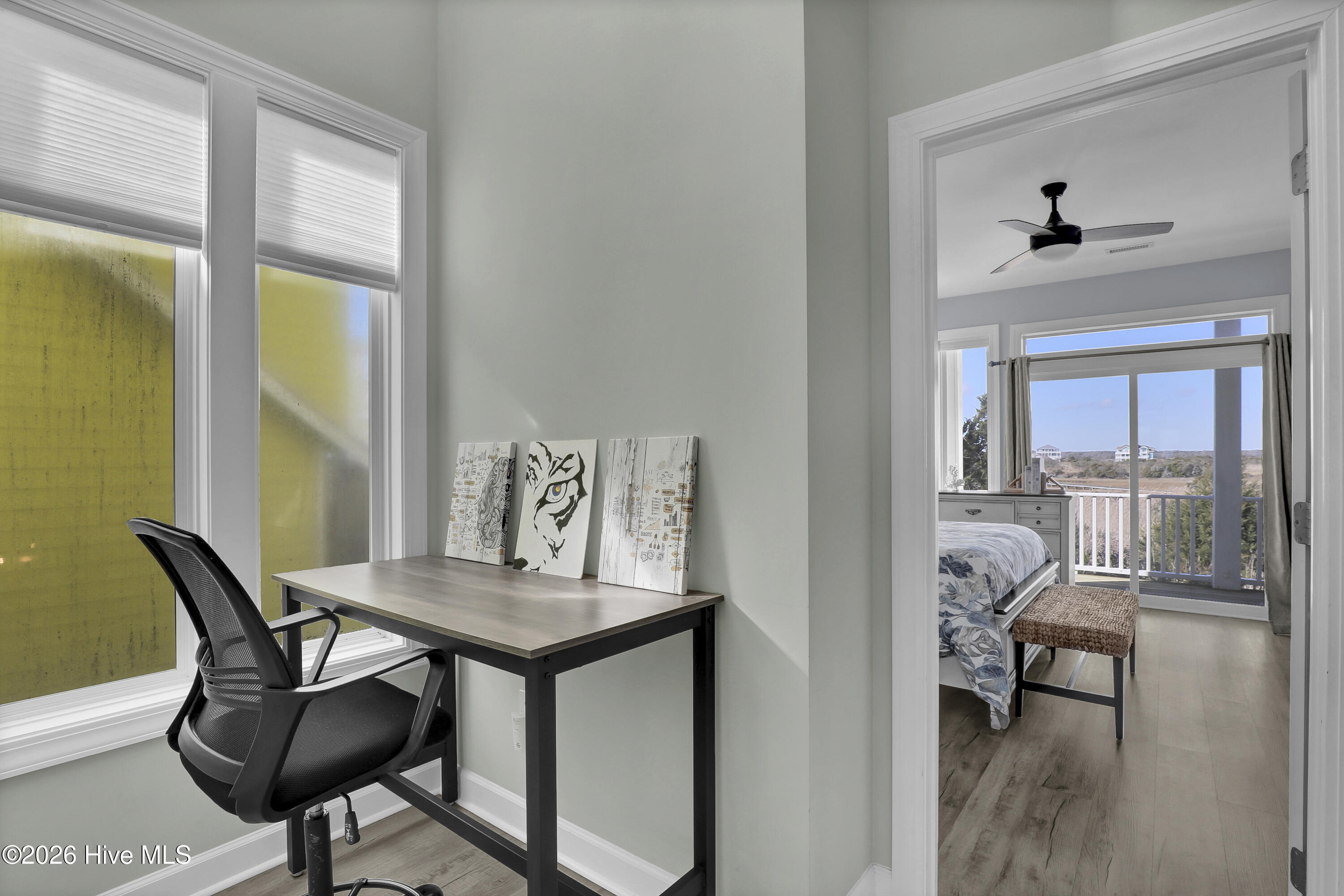 100550278 | Photo 37