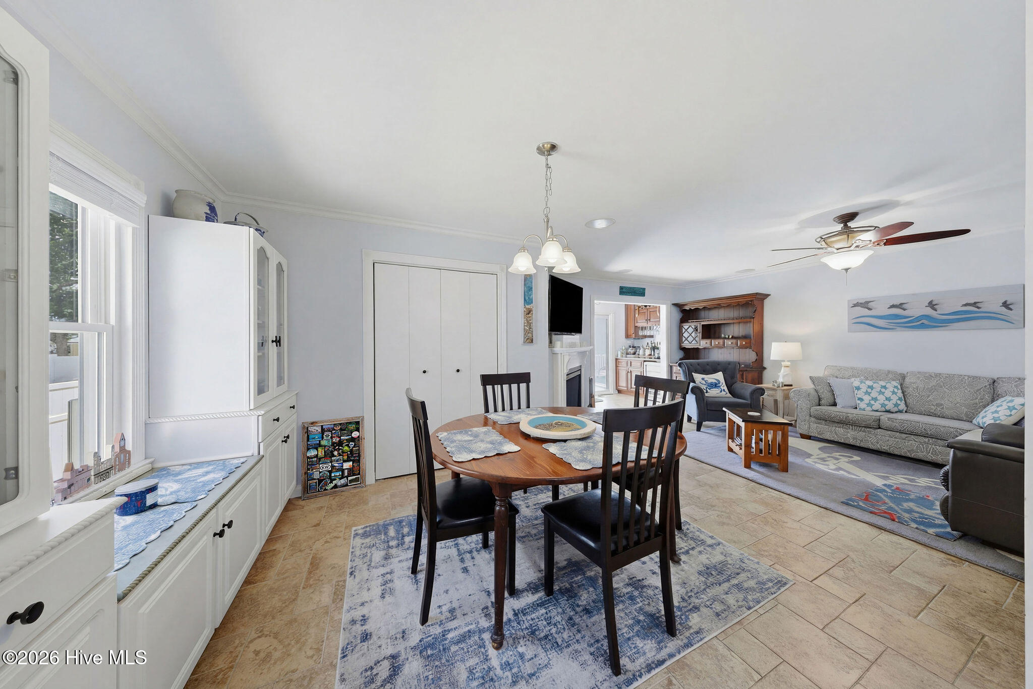 100564748 | Photo 29