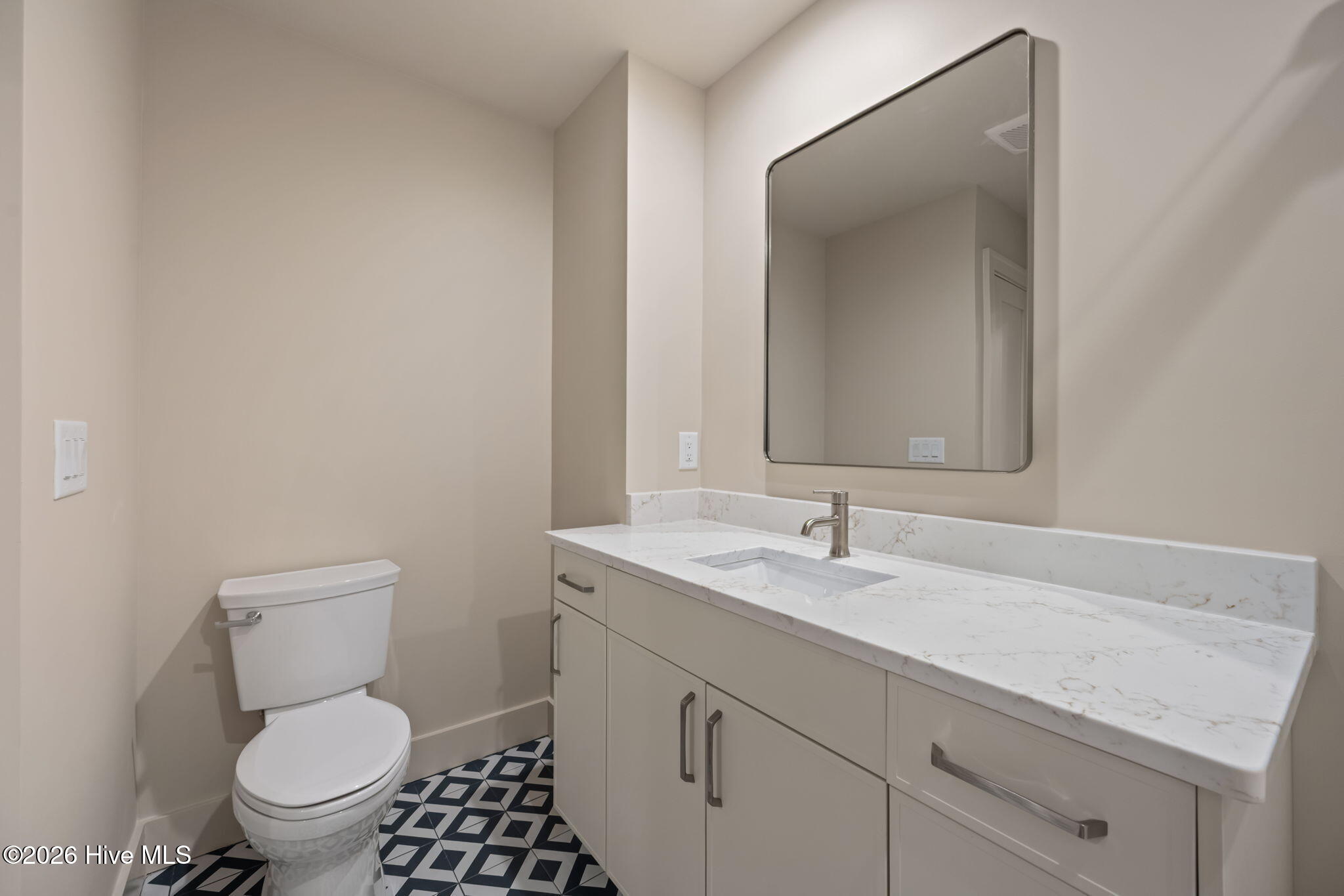 100552191 | Photo 94