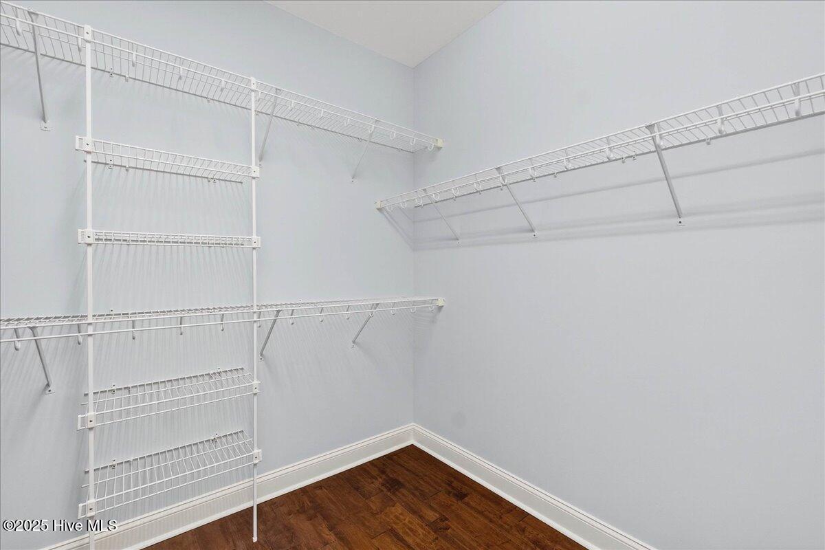 100530604 | Photo 46