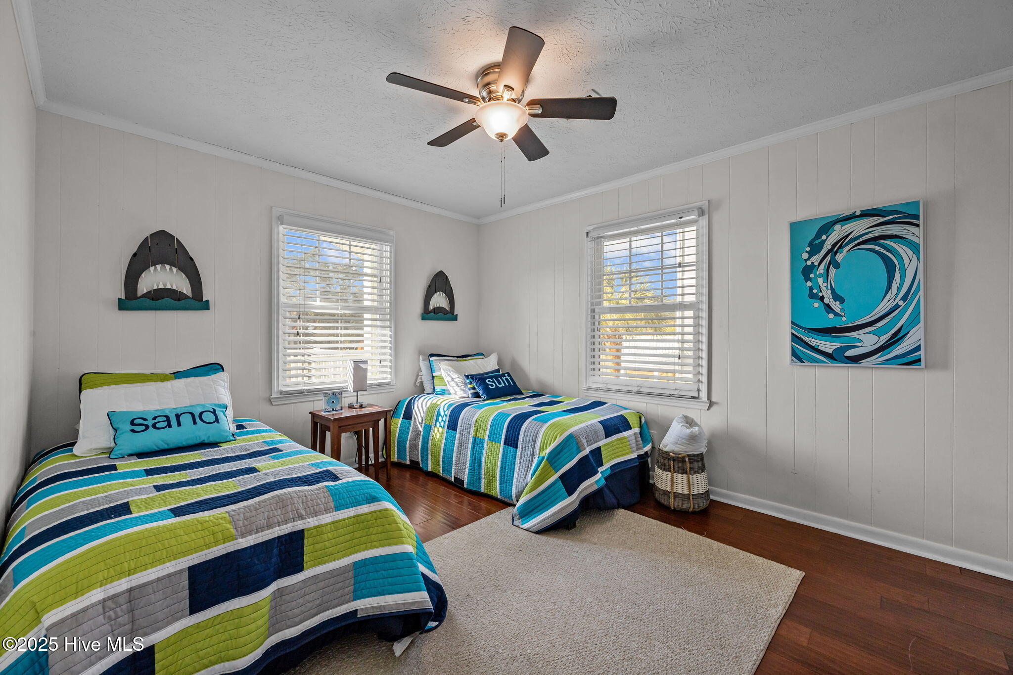 100543033 | Photo 31