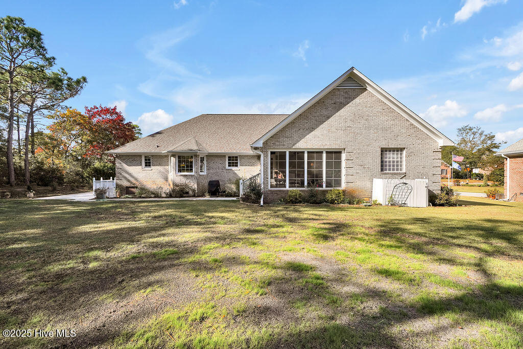 100541437 | Photo 40