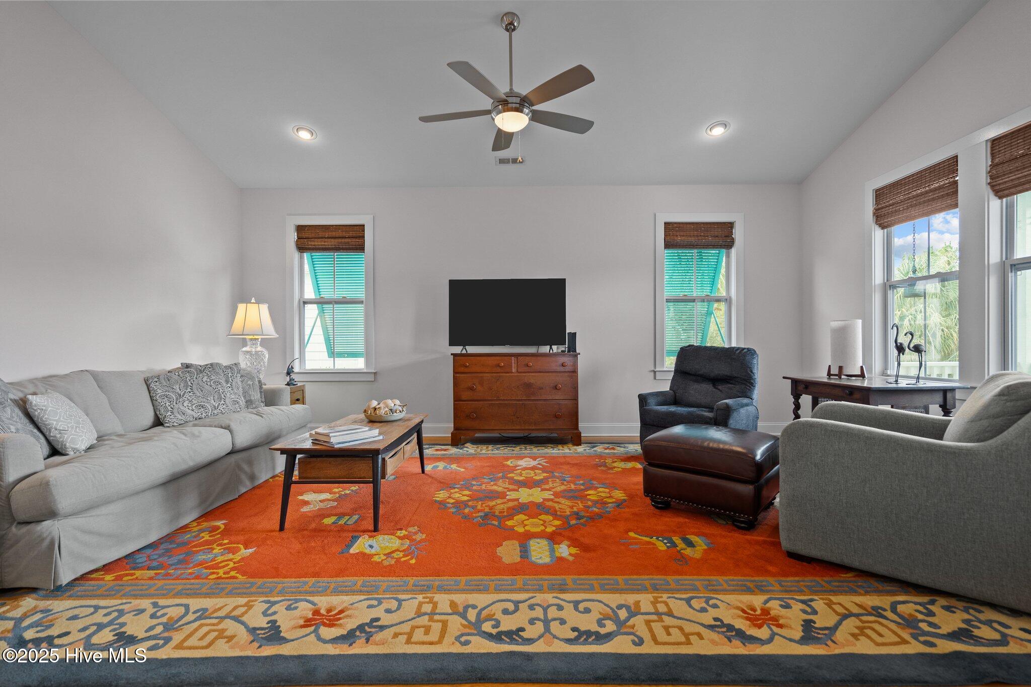418 Columbia Avenue, Carolina Beach, NC 28428 – photo 11: 26-web-or-mls-DSC03839
