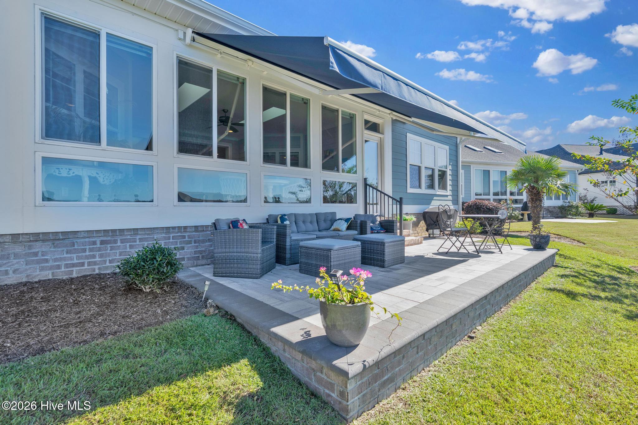 100549204 | Photo 39