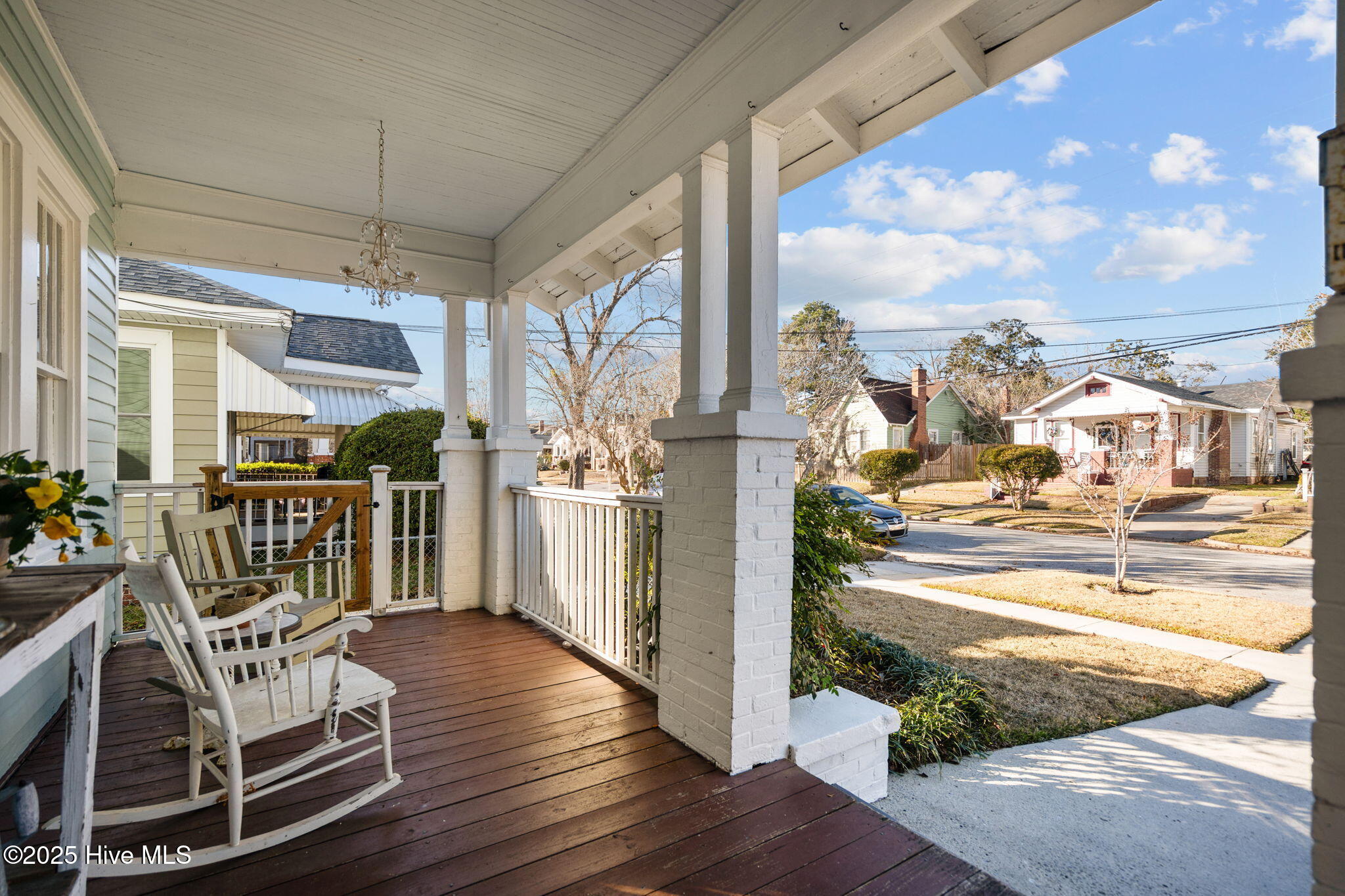 100546633 | Photo 25