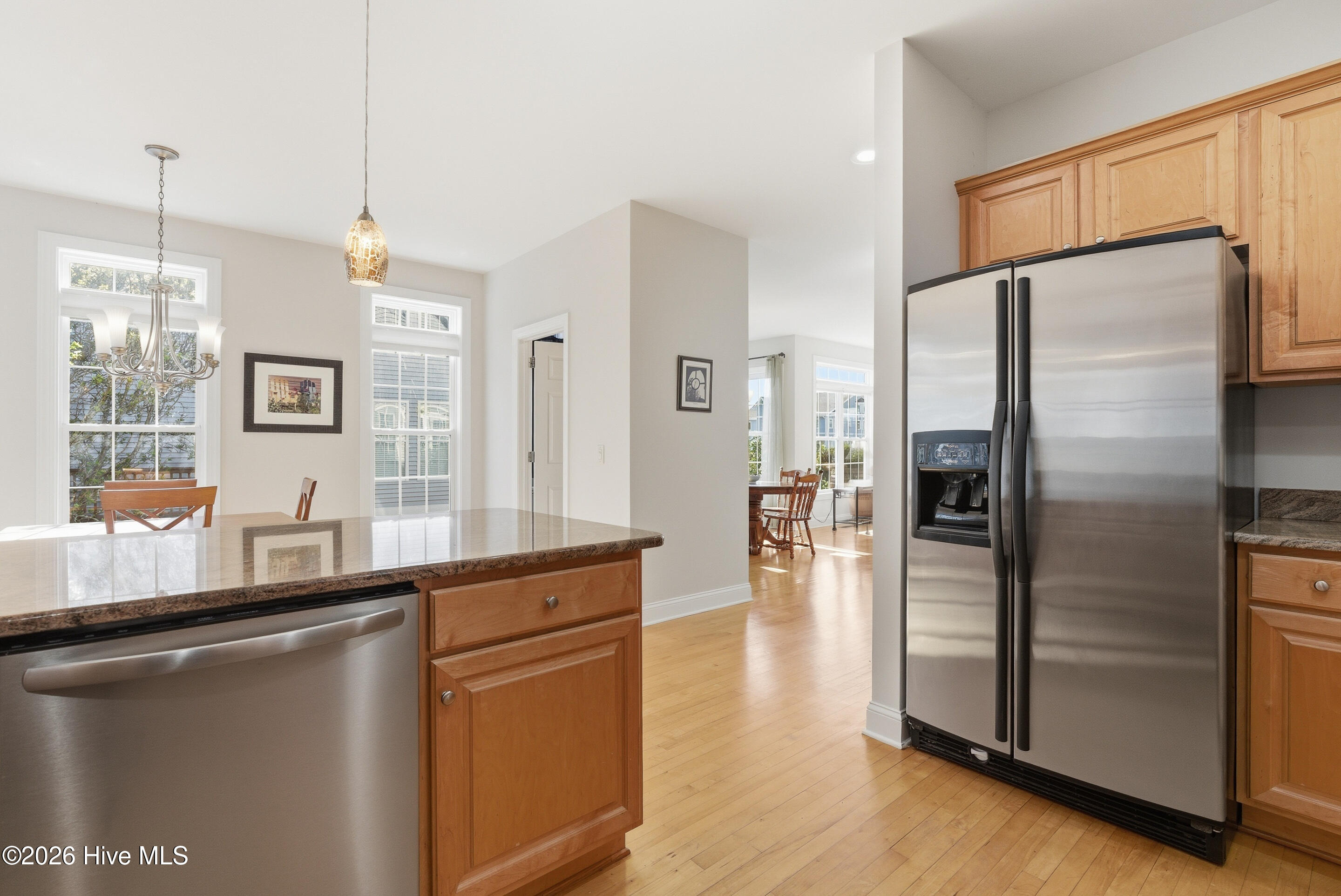 100561643 | Photo 18