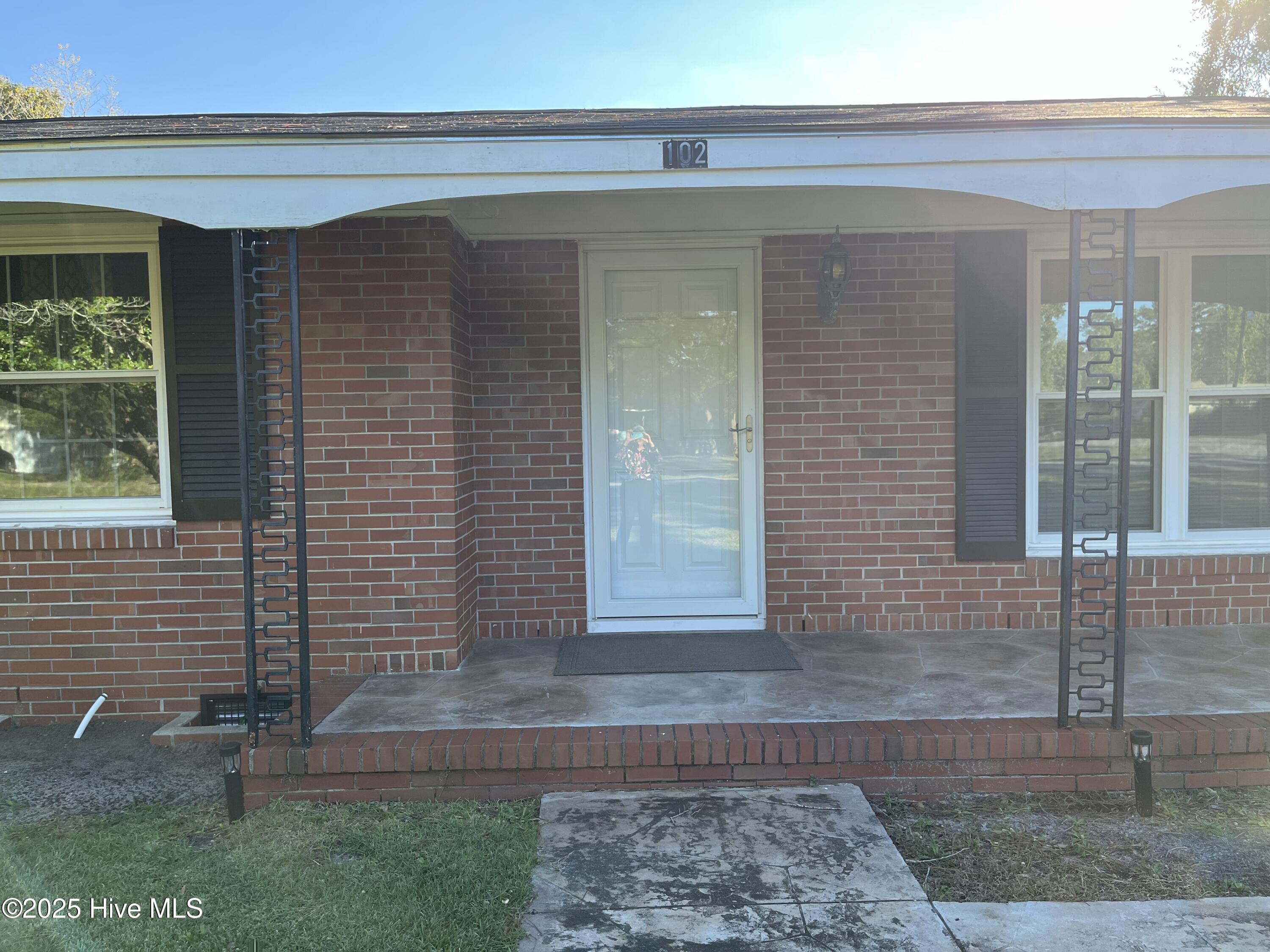 Homes for sale in Leland, NC | 102 Dixie Dr, Leland, NC 28451 | MLS# 100536383