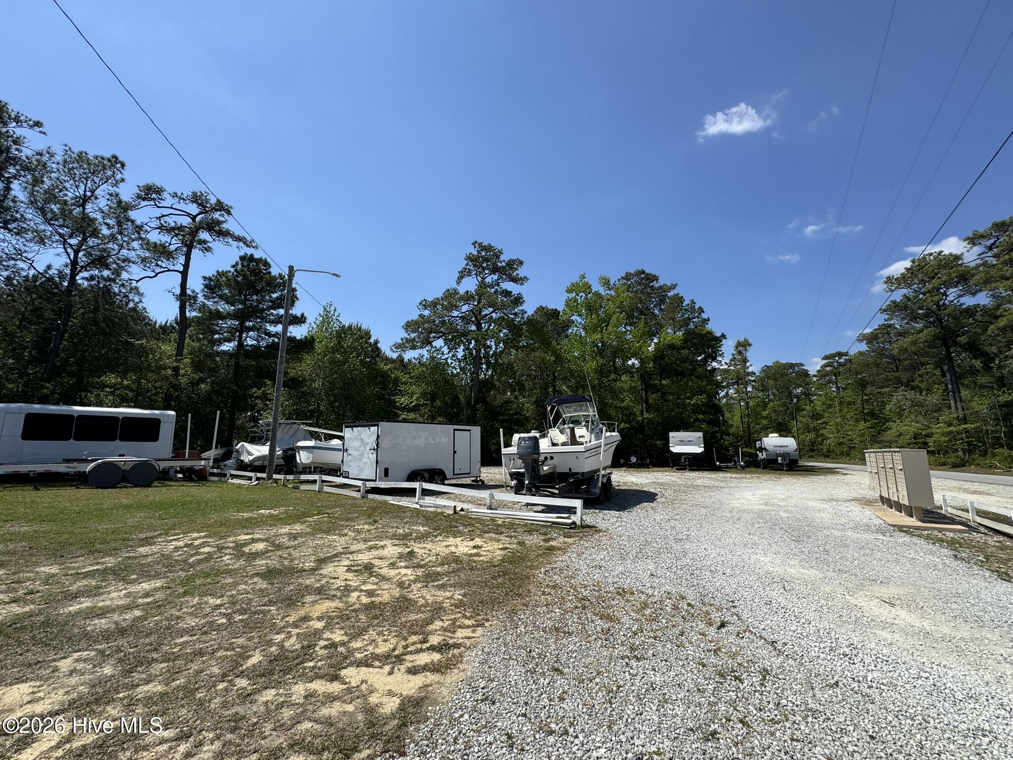 100568180 | Photo 14