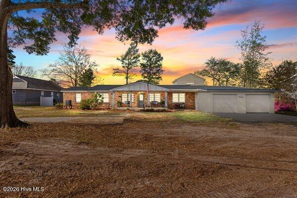 100565102 | Photo 41