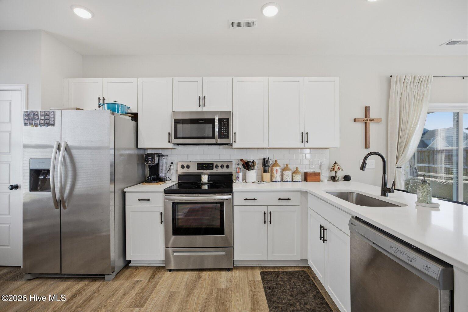 100567479 | Photo 12