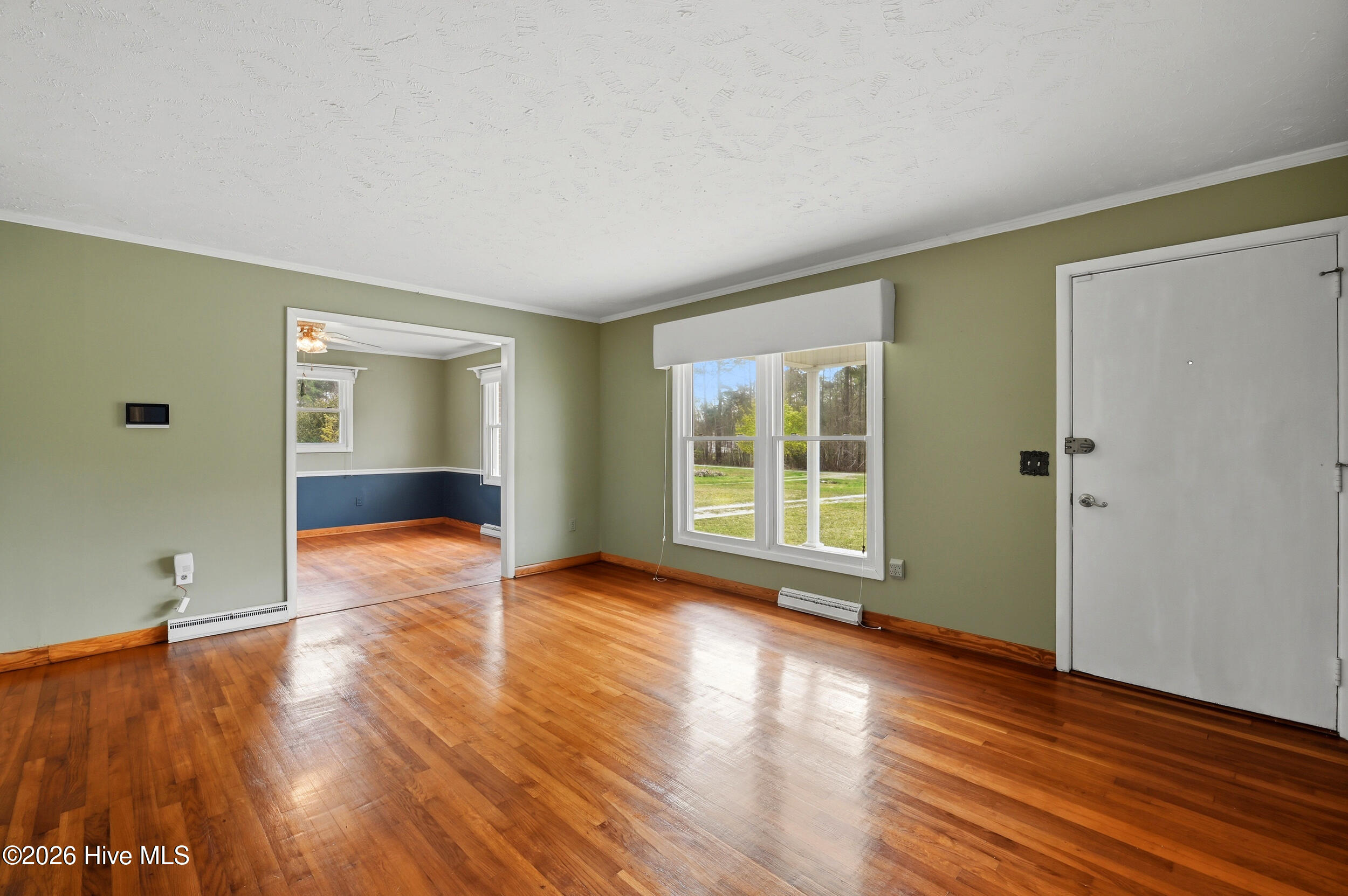 100562912 | Photo 12