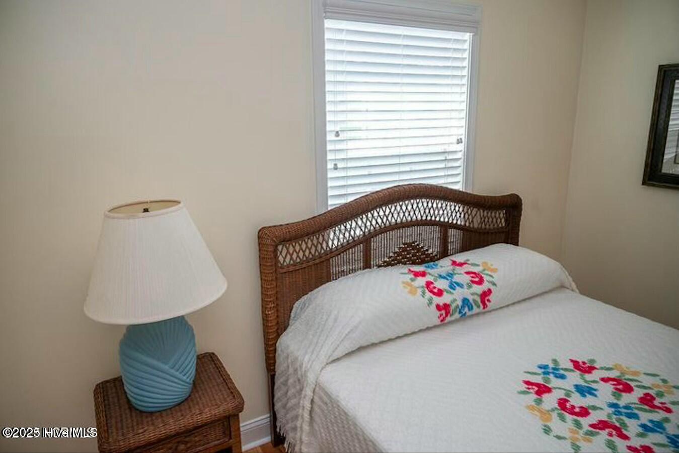 100490306 | Photo 35