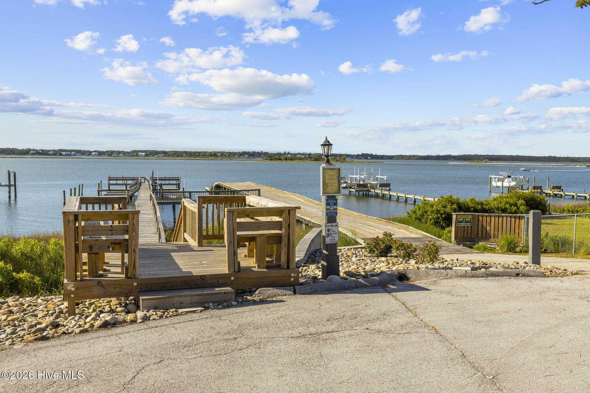 100554527 | Photo 58