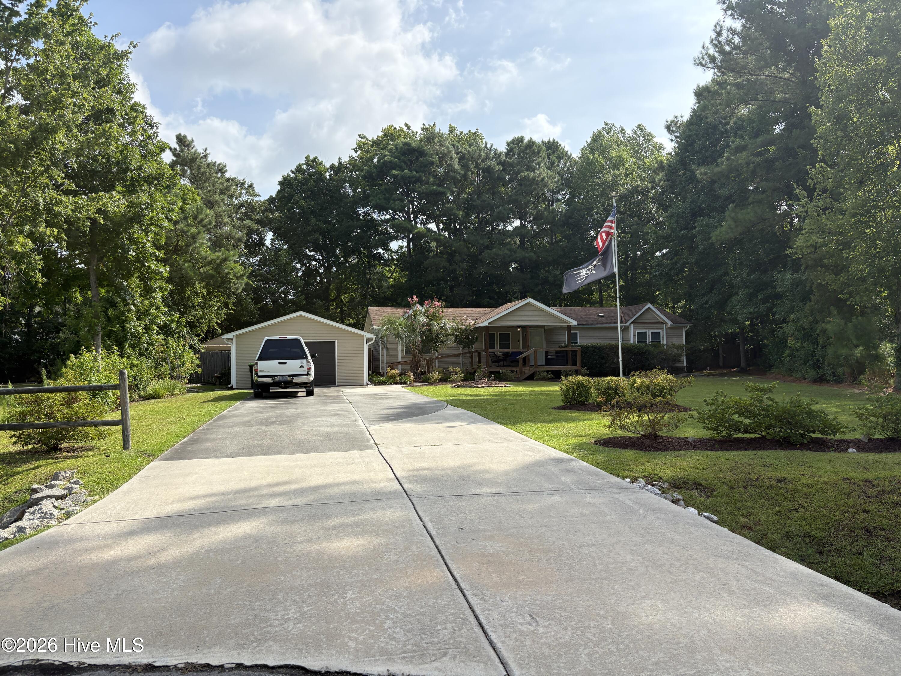 408 Quailridge Court,Peletier
