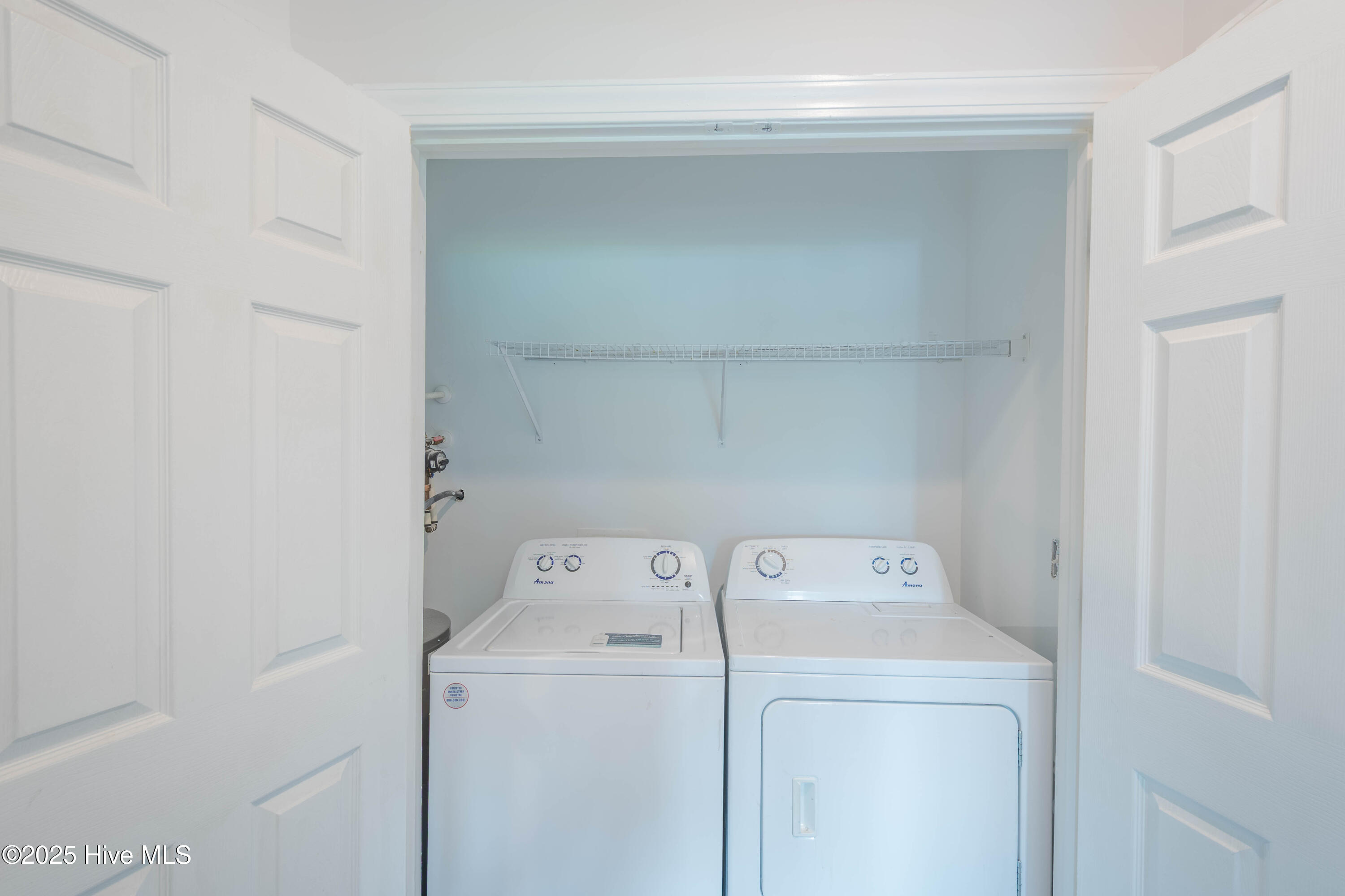 100515883 | Photo 17