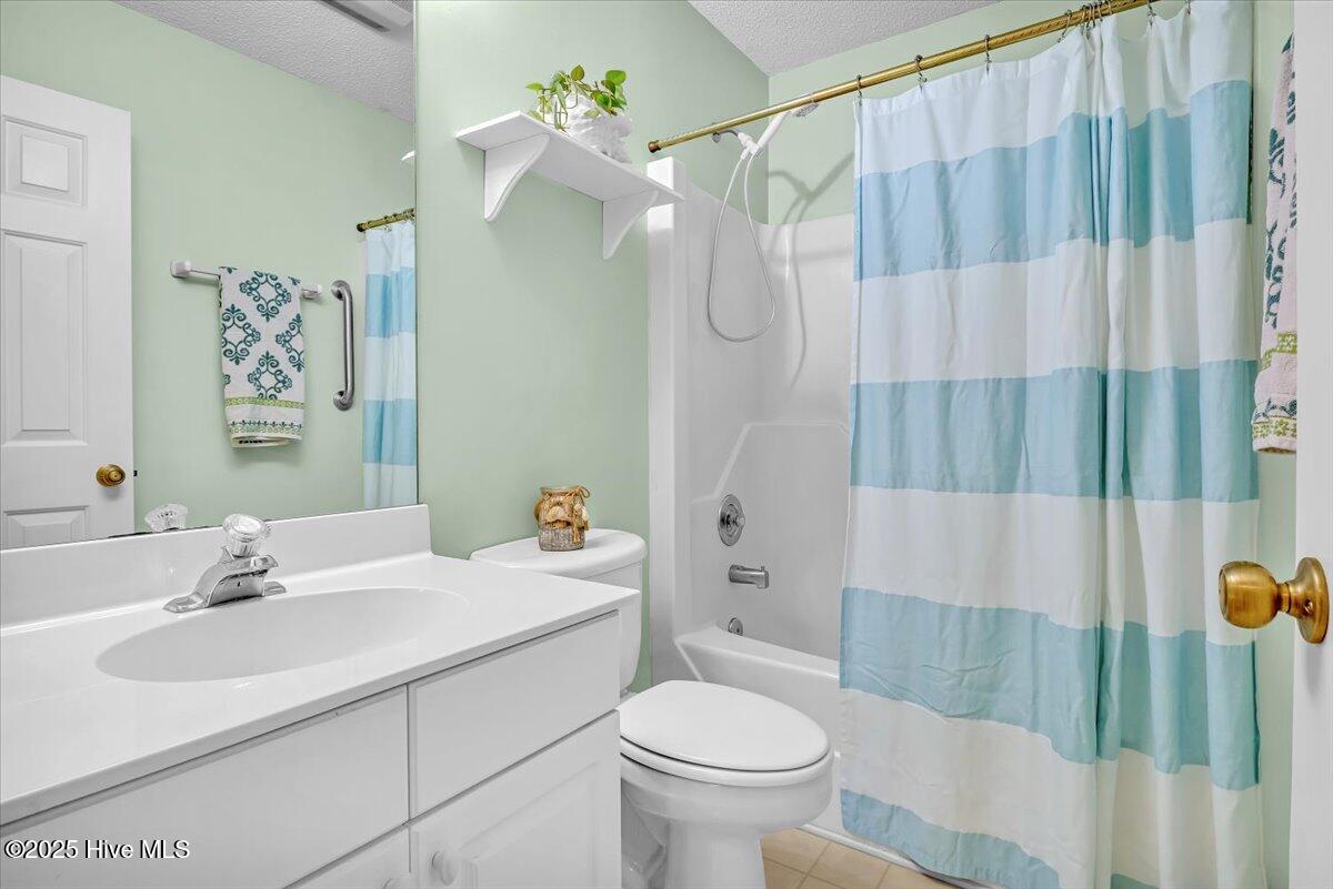 100543778 | Photo 29