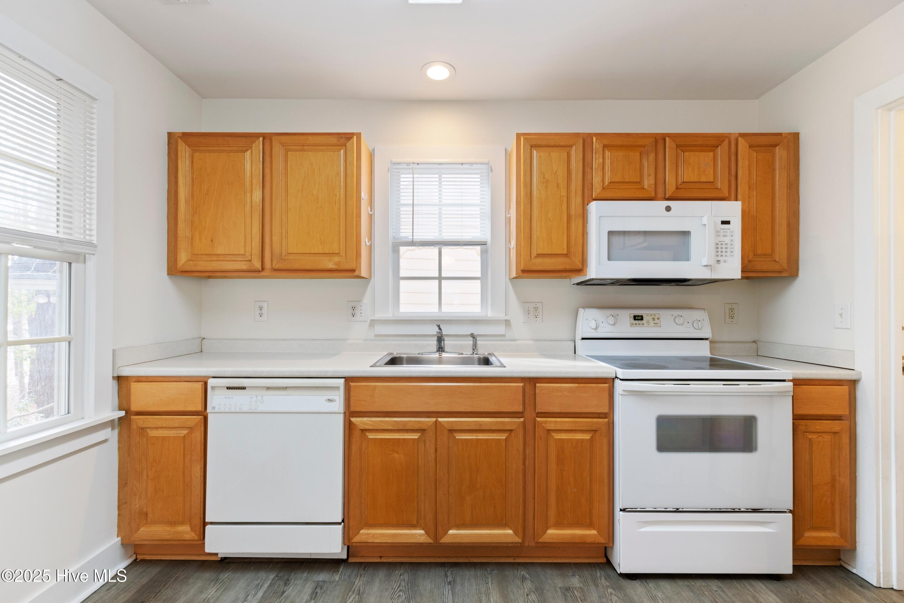 100534739 | Photo 28