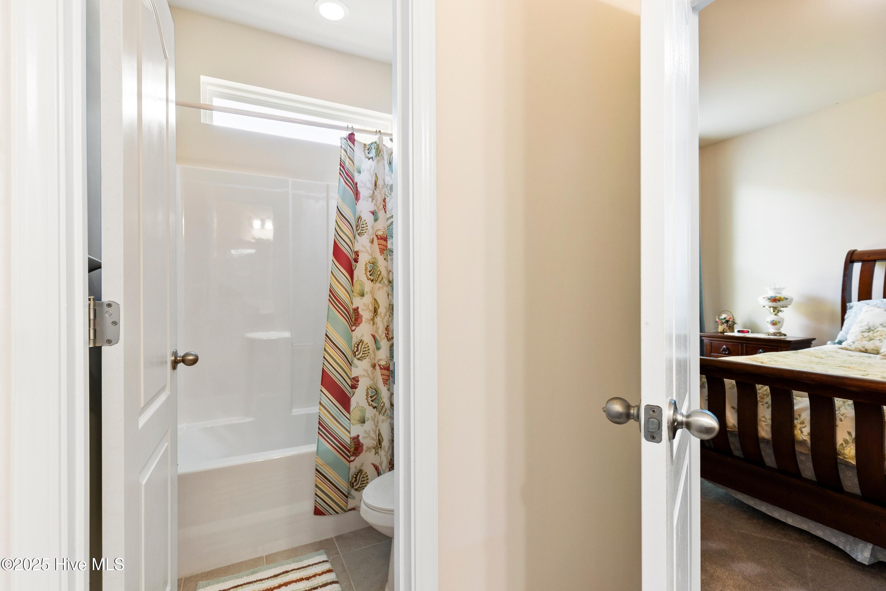 100529206 | Photo 30