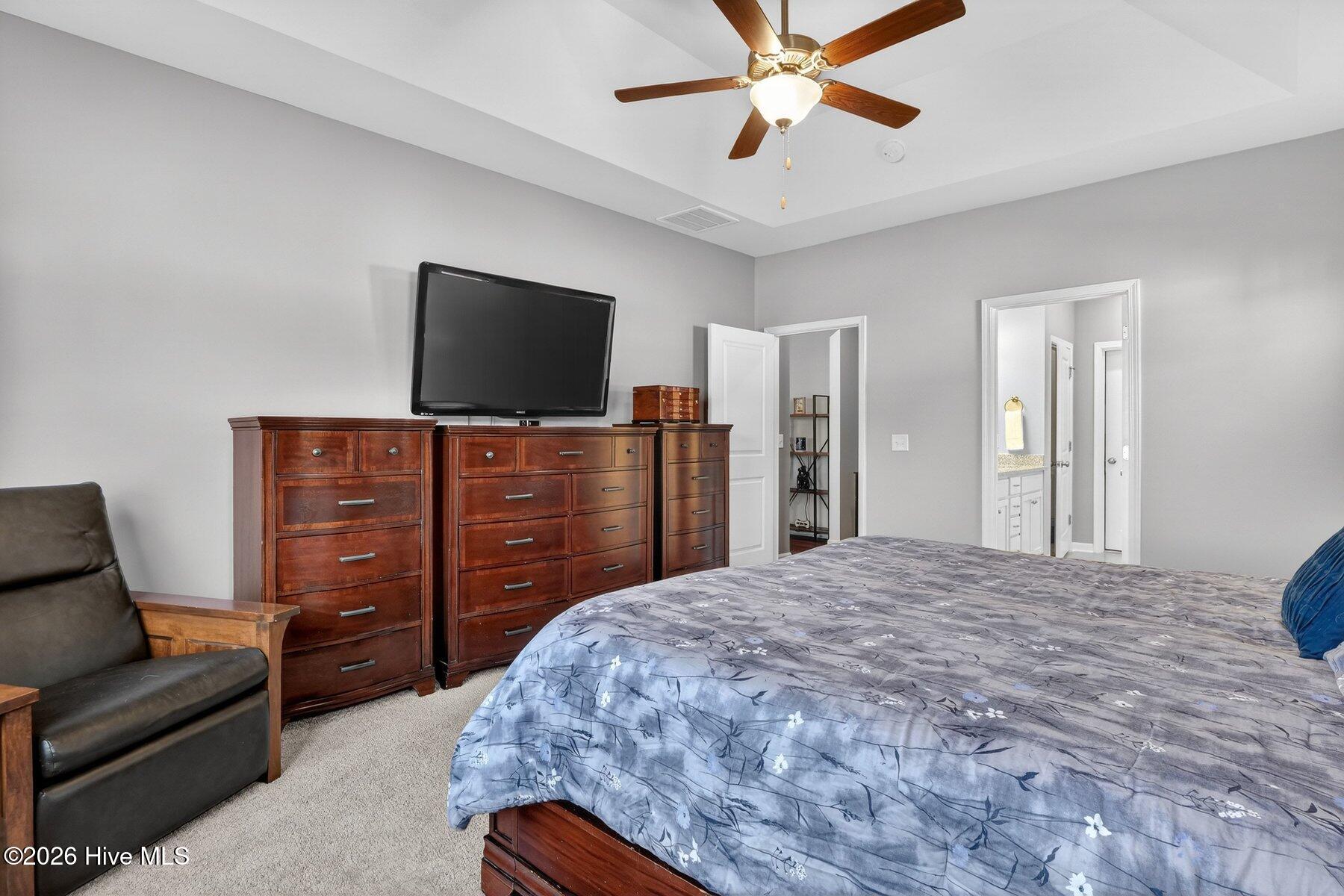 100552199 | Photo 14