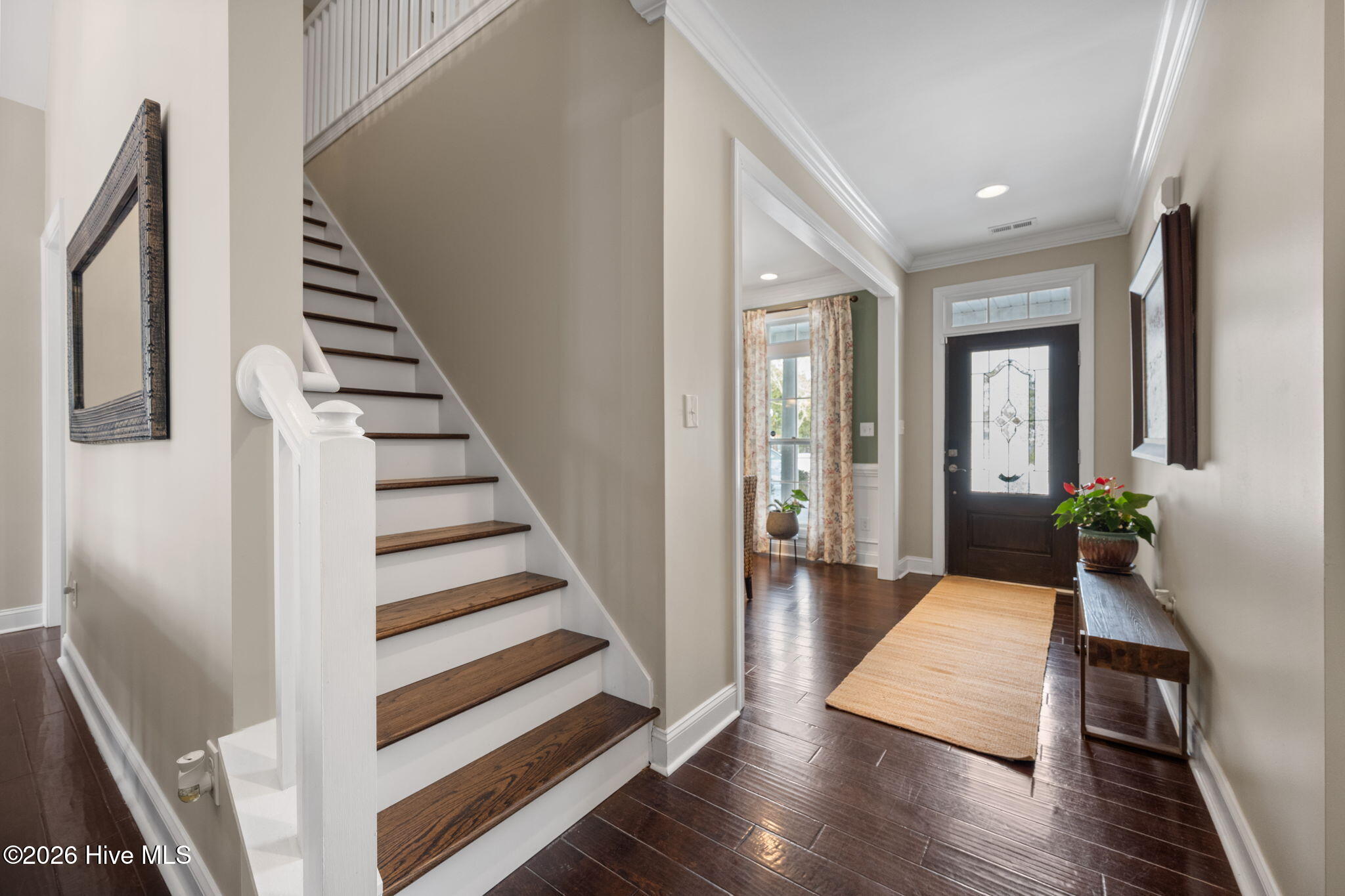 100553408 | Photo 24