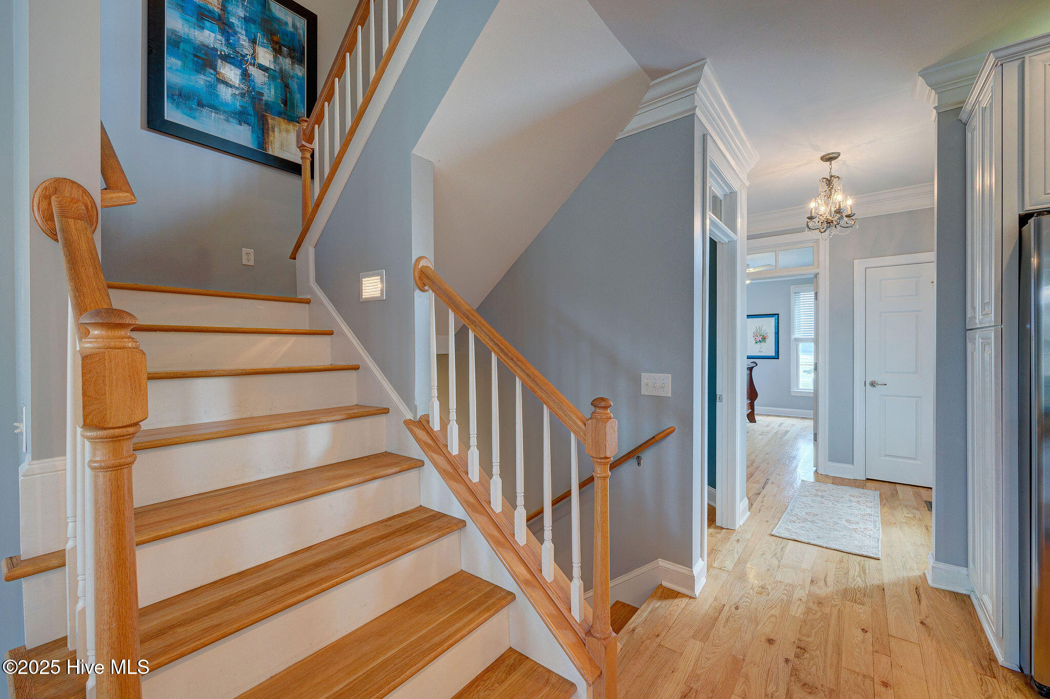 100533949 | Photo 22