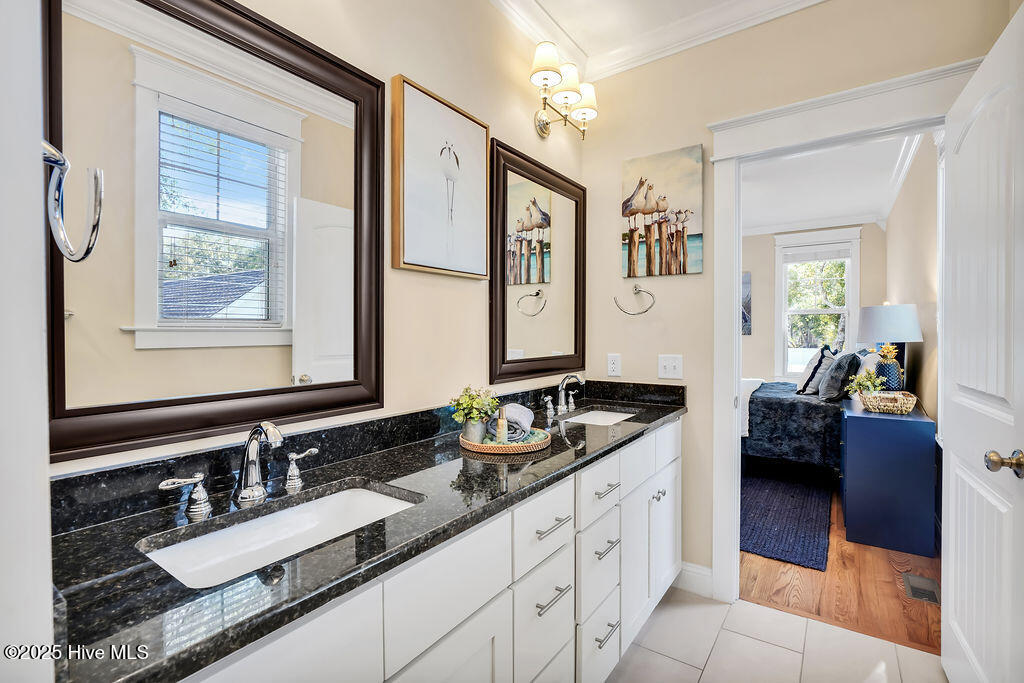 100539026 | Photo 47