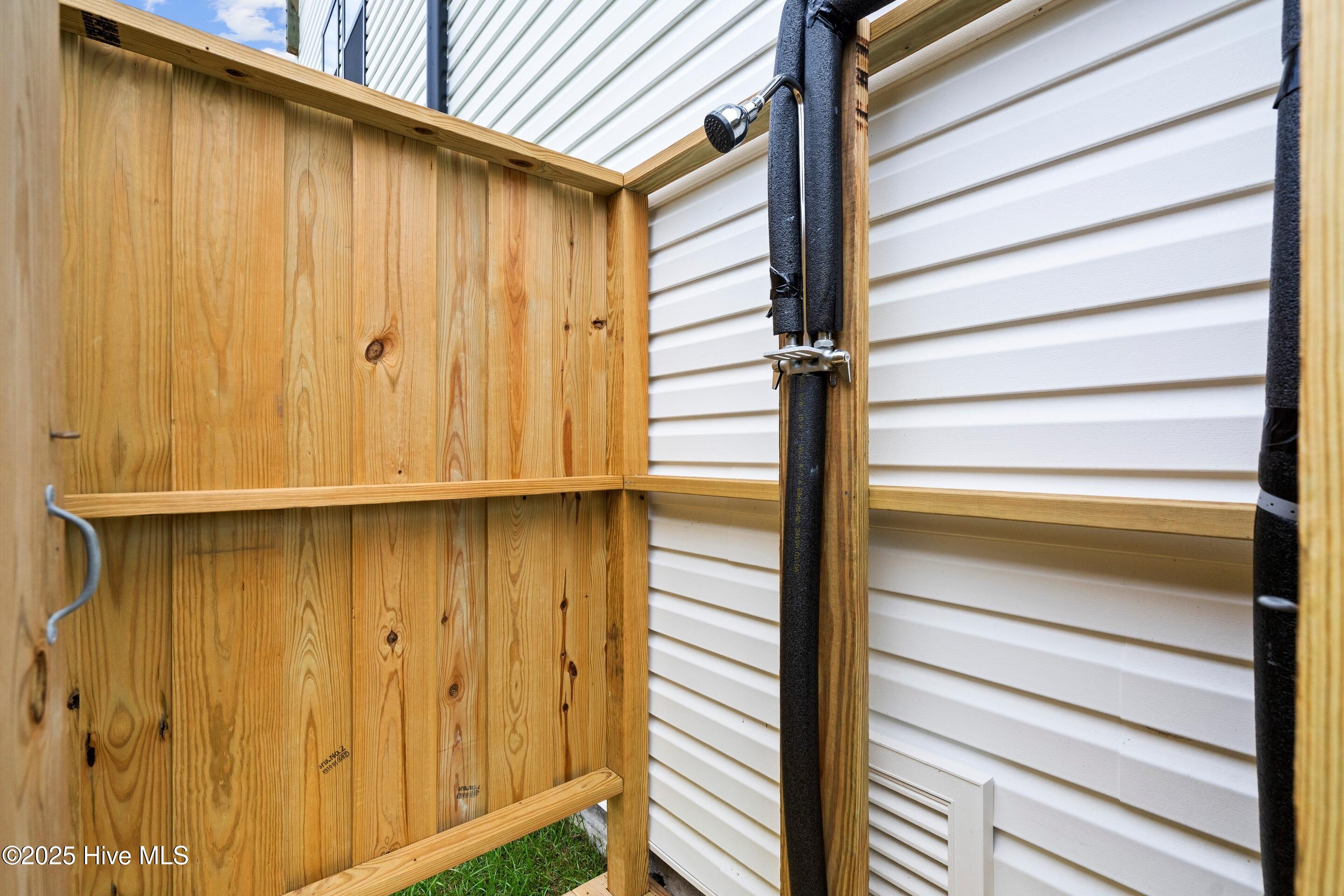 100478473 | Photo 46