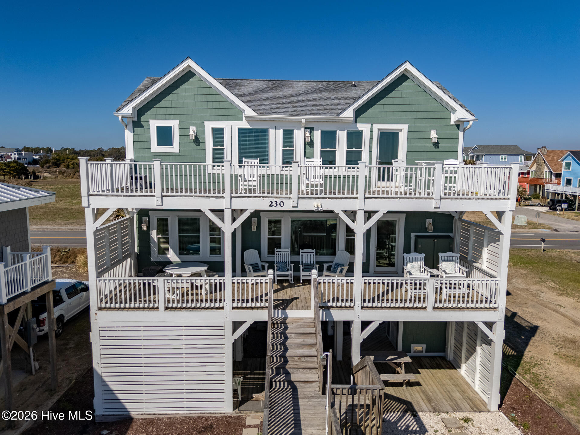 100558758 | Photo 14